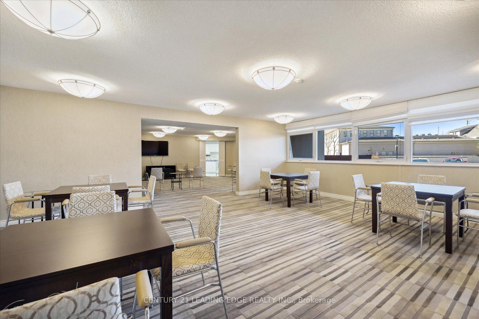Photo 11 of Unit 1202, 7811 Yonge Street, Markham, Thornhill — HOMEH