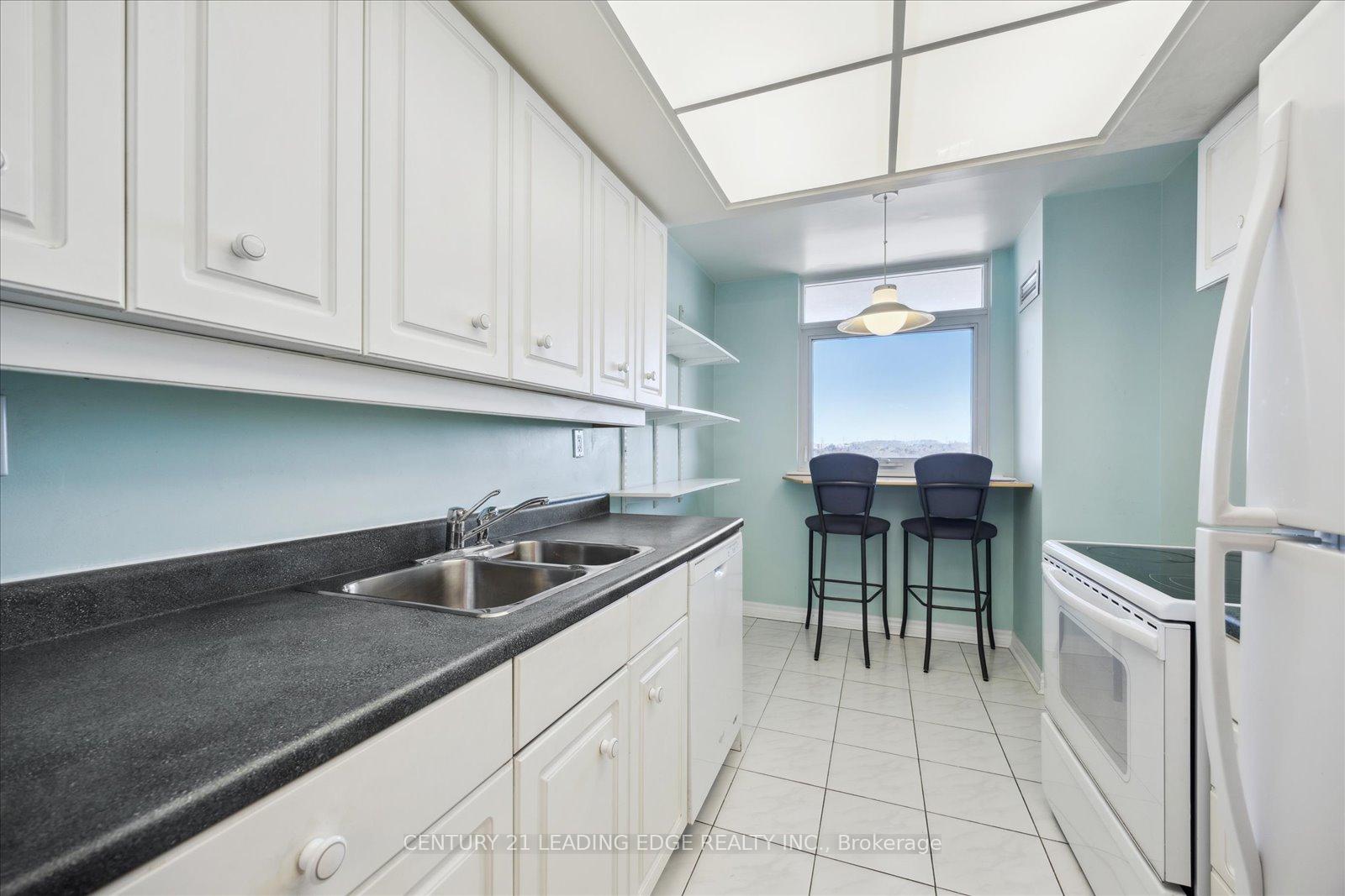 Photo 29 of Unit 1202, 7811 Yonge Street, Markham, Thornhill — HOMEH