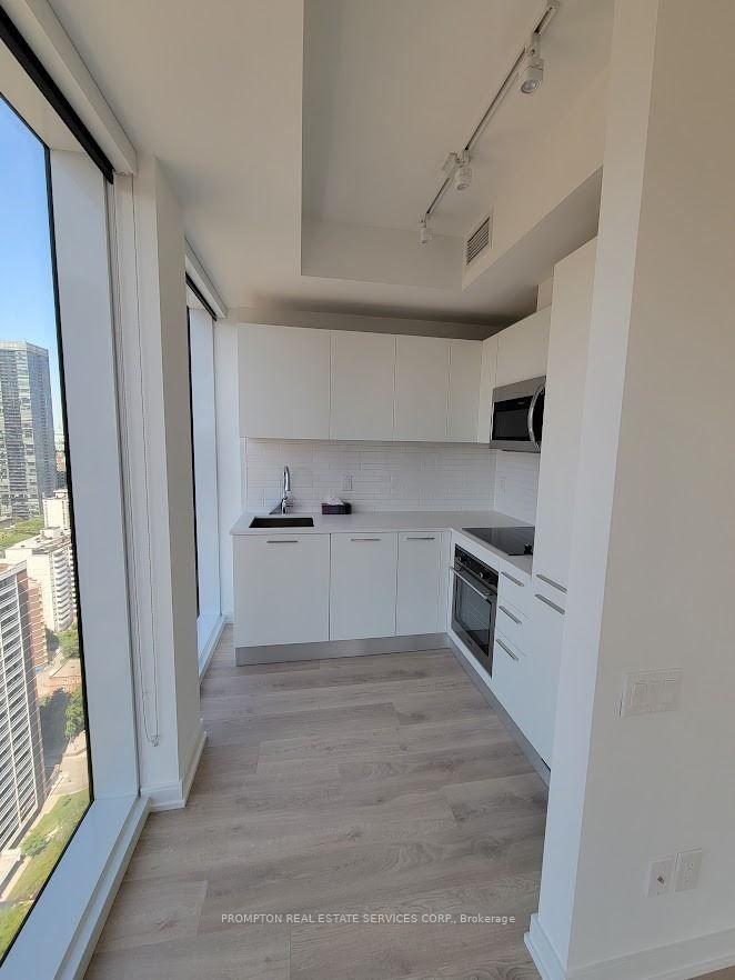 Photo 5 of Unit 2901, 3 Gloucester Street, Toronto, Church-Yonge Corridor — HOMEH