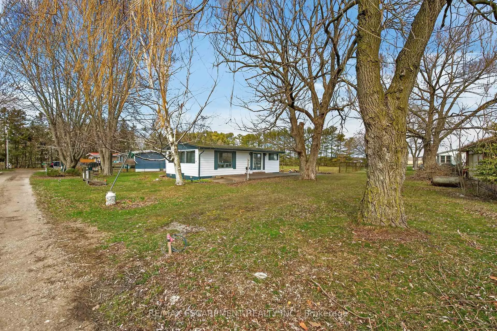 Photo 39 of 10 Anchor Lane, Haldimand — HOMEH