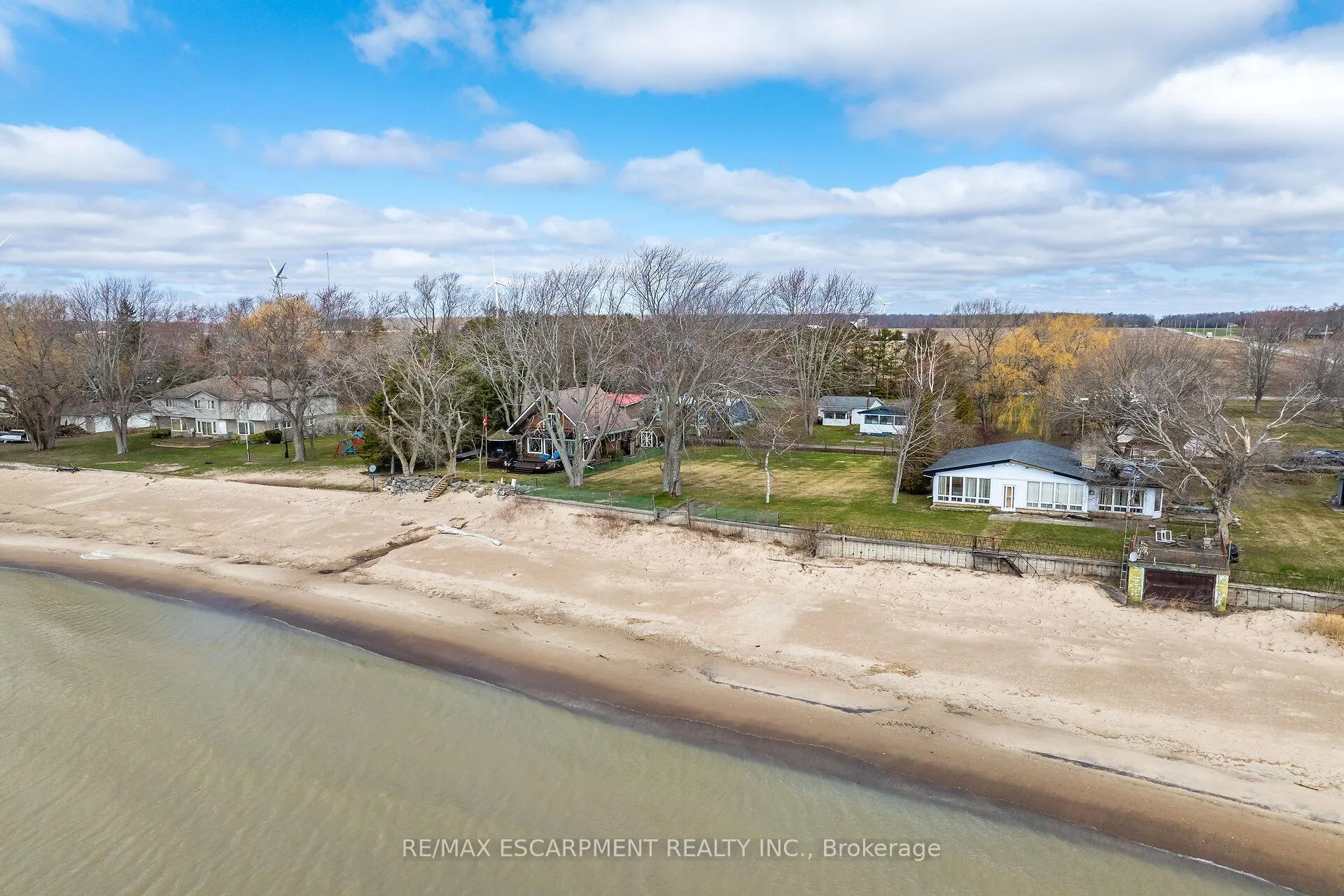 Photo 45 of 10 Anchor Lane, Haldimand — HOMEH
