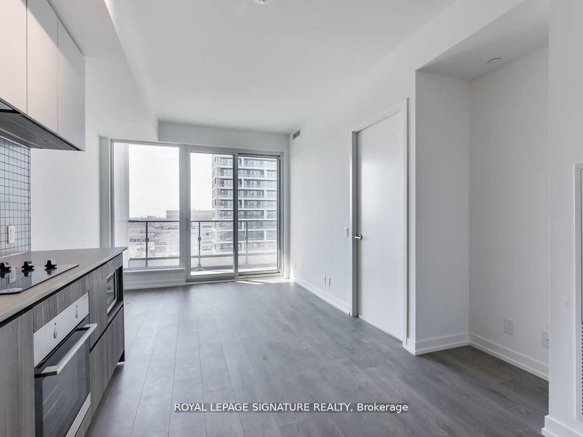Front of Unit 5505, 898 Portage Parkway