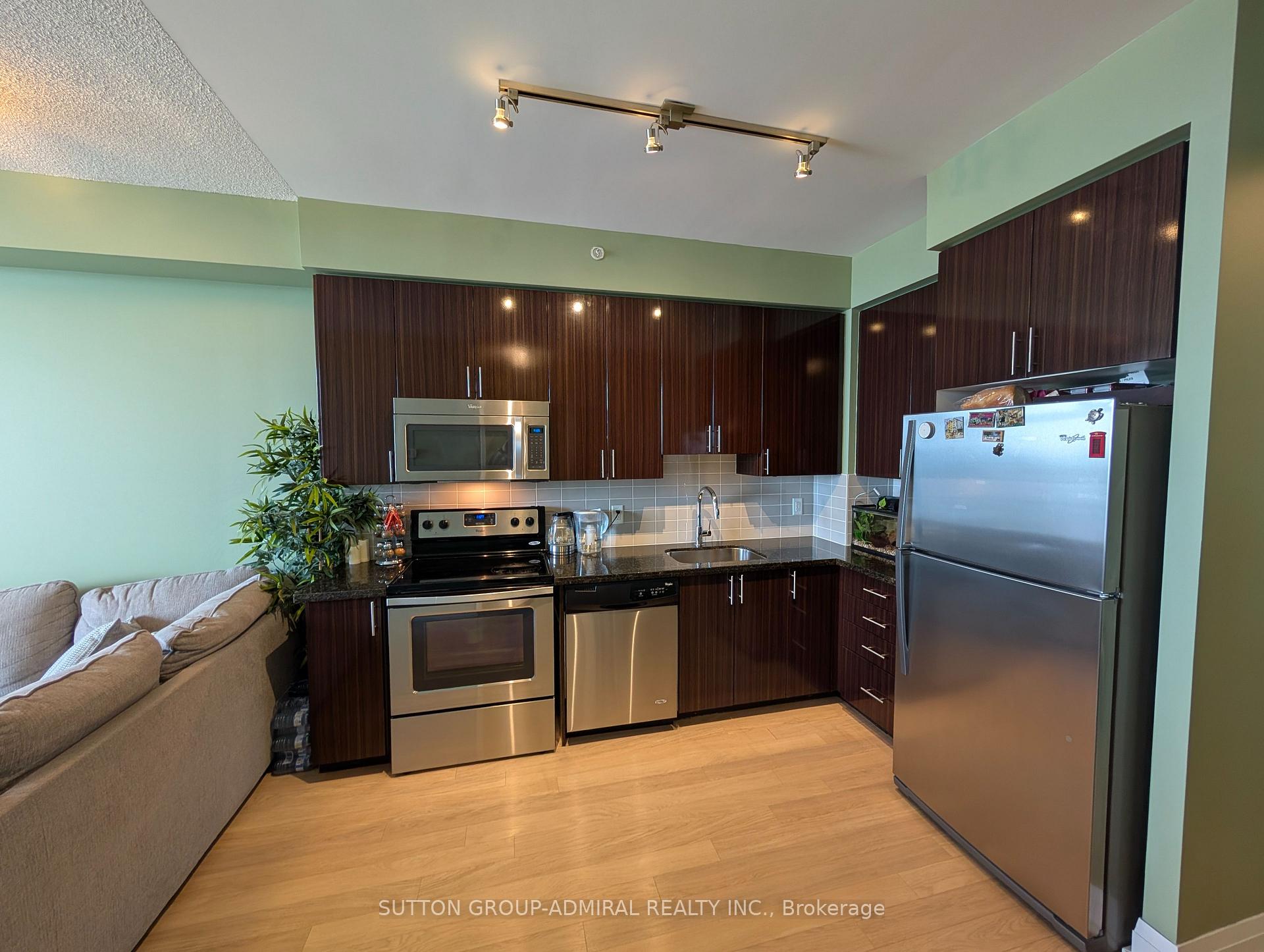 Photo 6 of Unit 1406, 75 North Park Road, Vaughan, Beverley Glen — HOMEH