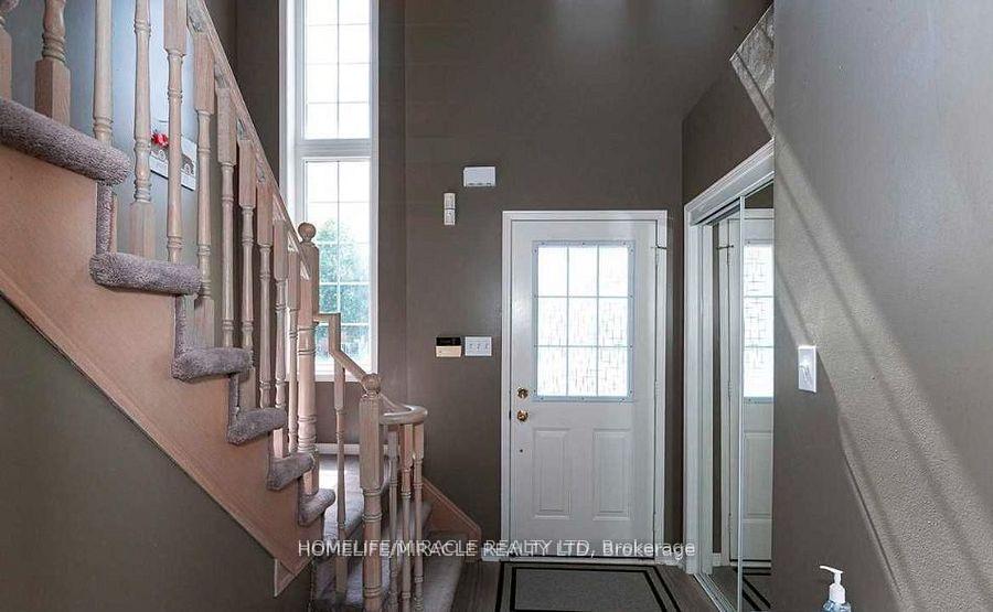 Photo 3 of 36 Bramcedar Crescent, Brampton, Northwest Sandalwood Parkway — HOMEH