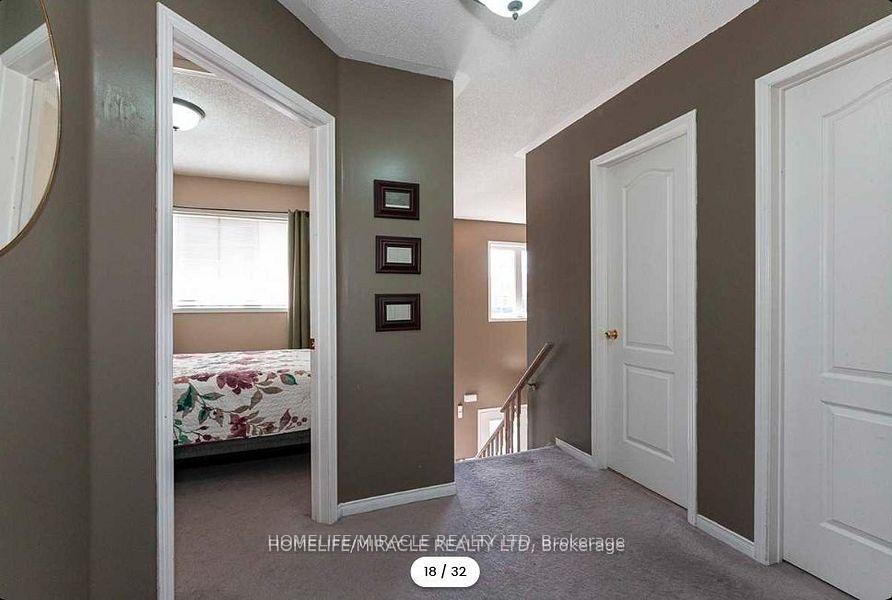 Photo 6 of 36 Bramcedar Crescent, Brampton, Northwest Sandalwood Parkway — HOMEH
