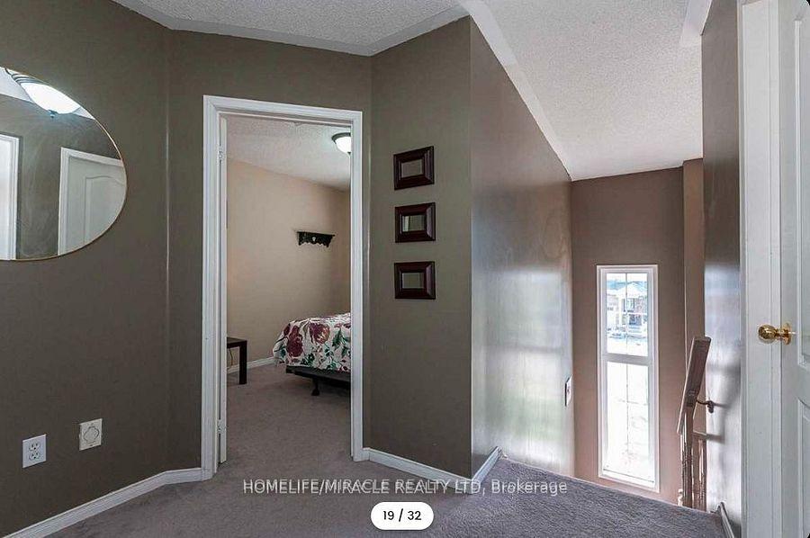Photo 7 of 36 Bramcedar Crescent, Brampton, Northwest Sandalwood Parkway — HOMEH