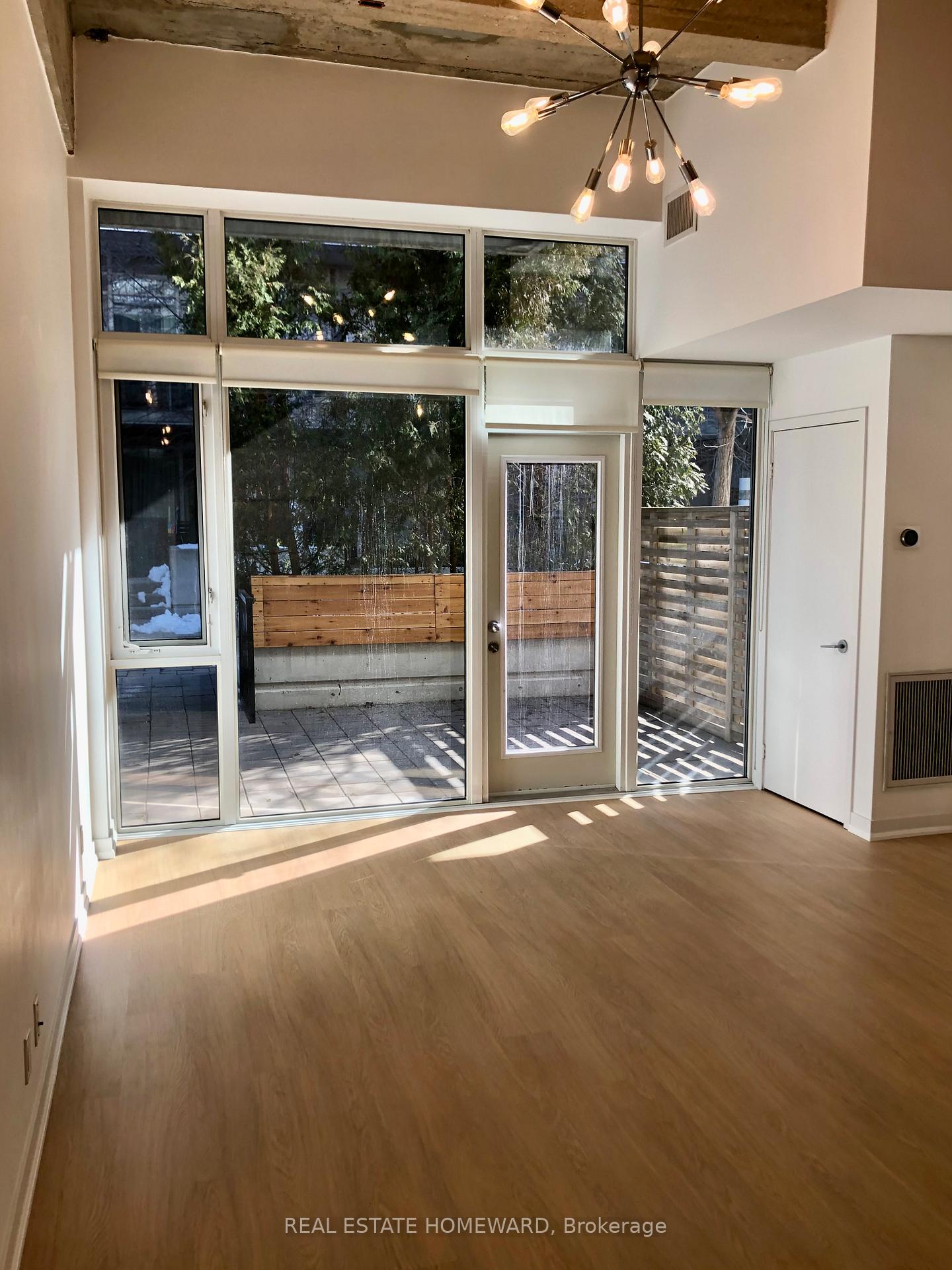Front of Unit 140, 201 Carlaw Avenue S