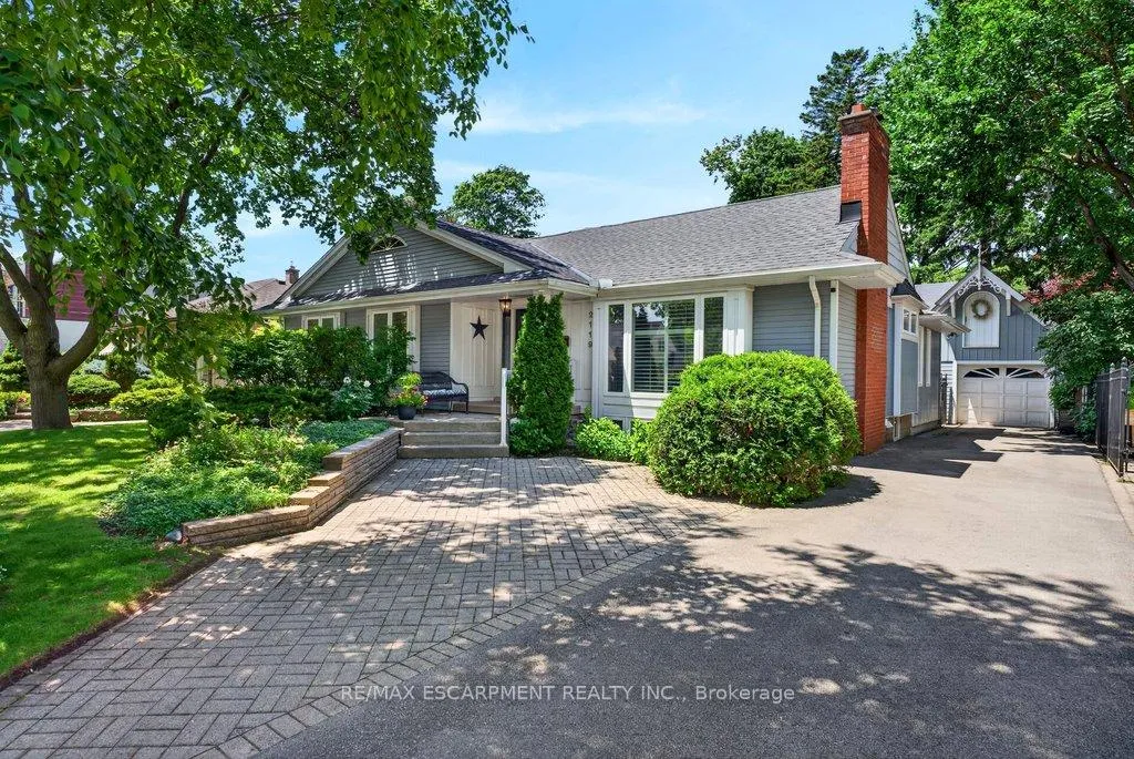 Front of 2119 Paisley Avenue