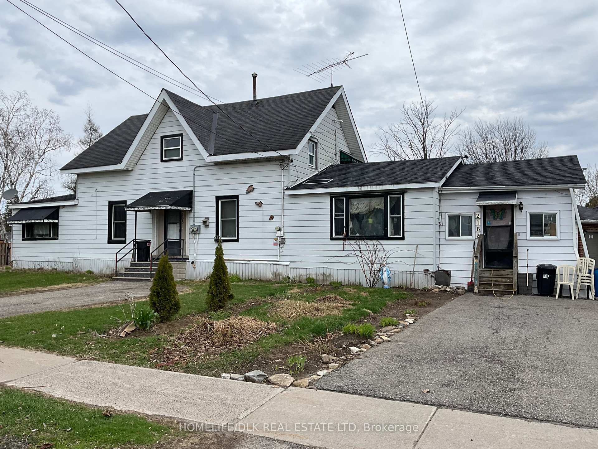 Front of 706 Benson Street
