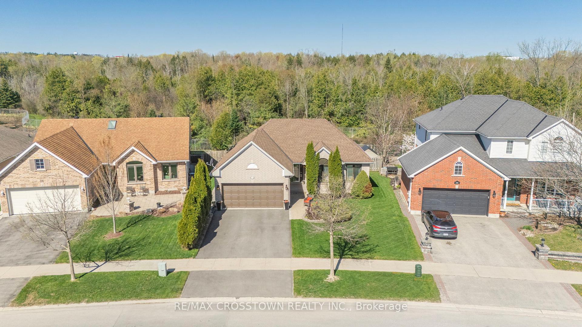 Front of 40 Country Lane