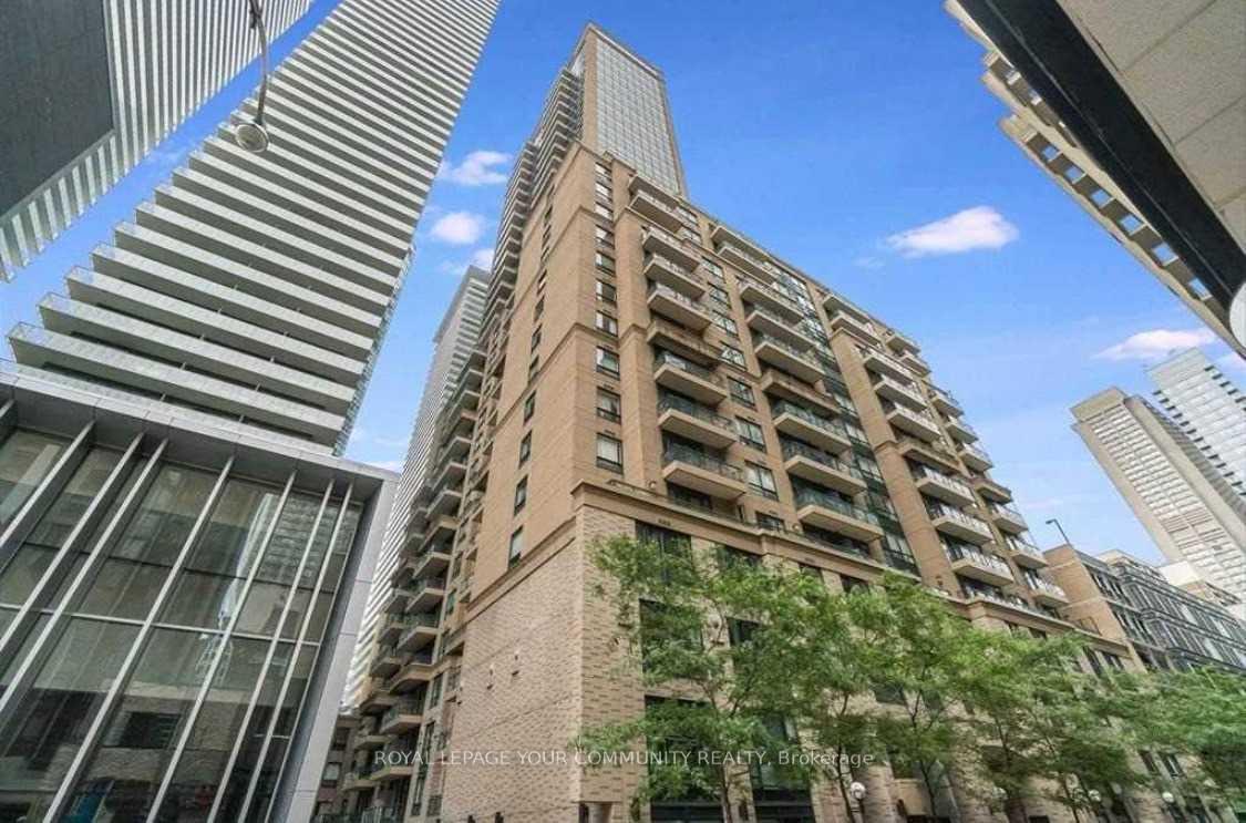 Front of Unit 1610, 35 Hayden Street
