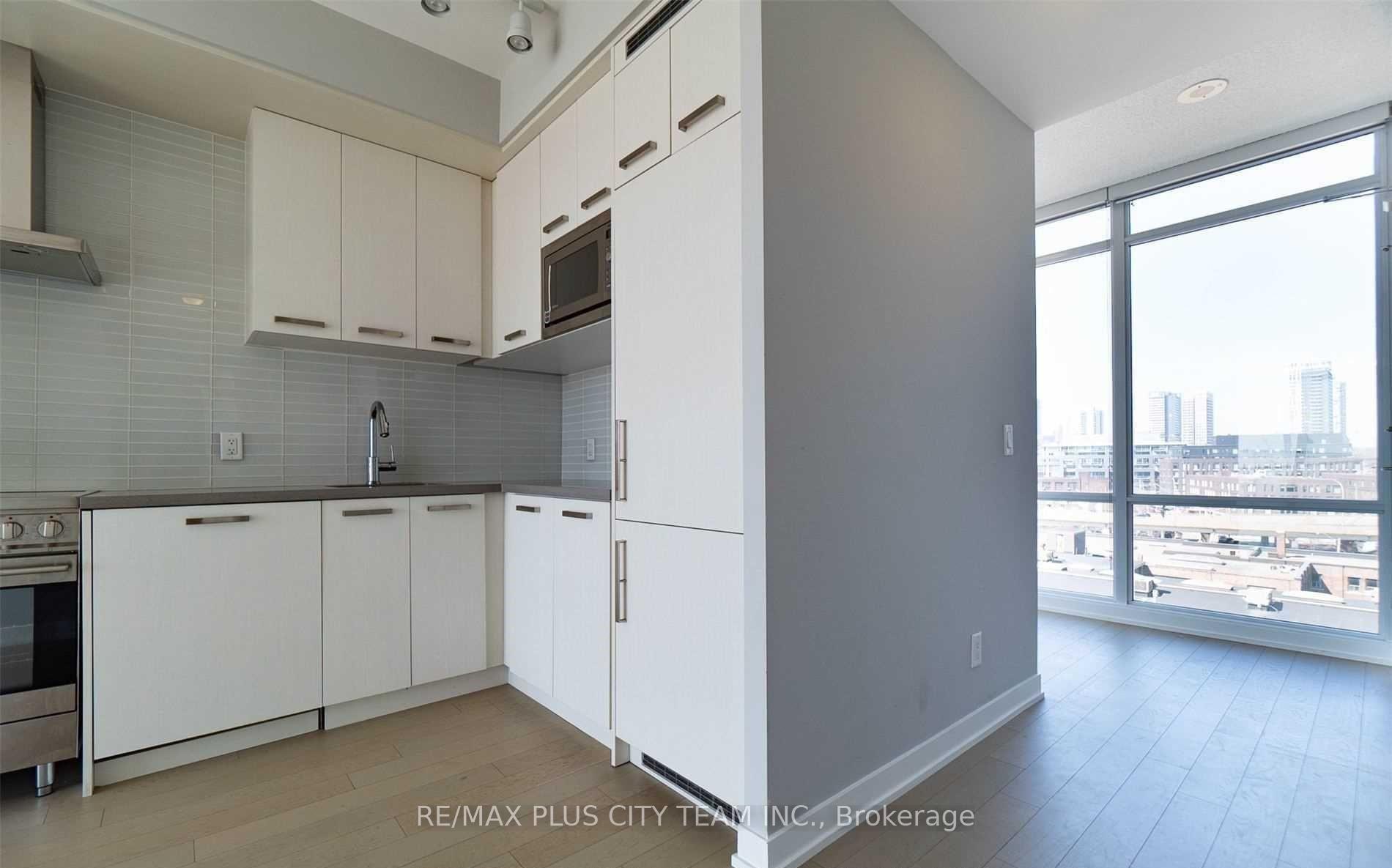 Photo 8 of Unit S609, 120 Bayview Avenue, Toronto, Waterfront Communities — HOMEH