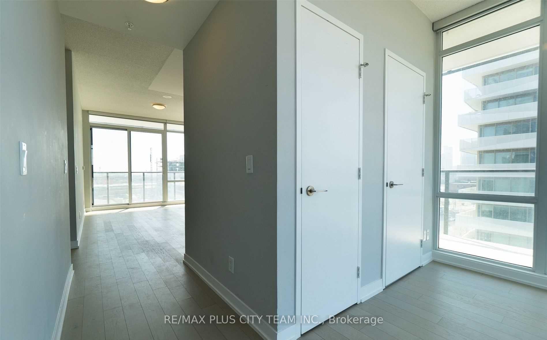 Photo 9 of Unit S609, 120 Bayview Avenue, Toronto, Waterfront Communities — HOMEH