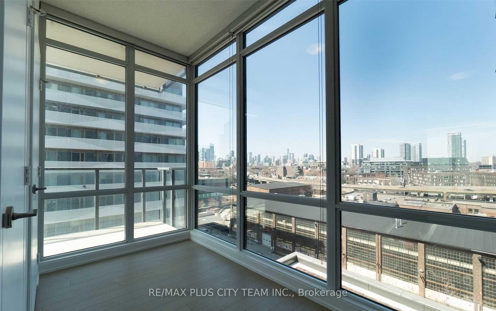 Photo 10 of Unit S609, 120 Bayview Avenue, Toronto, Waterfront Communities — HOMEH