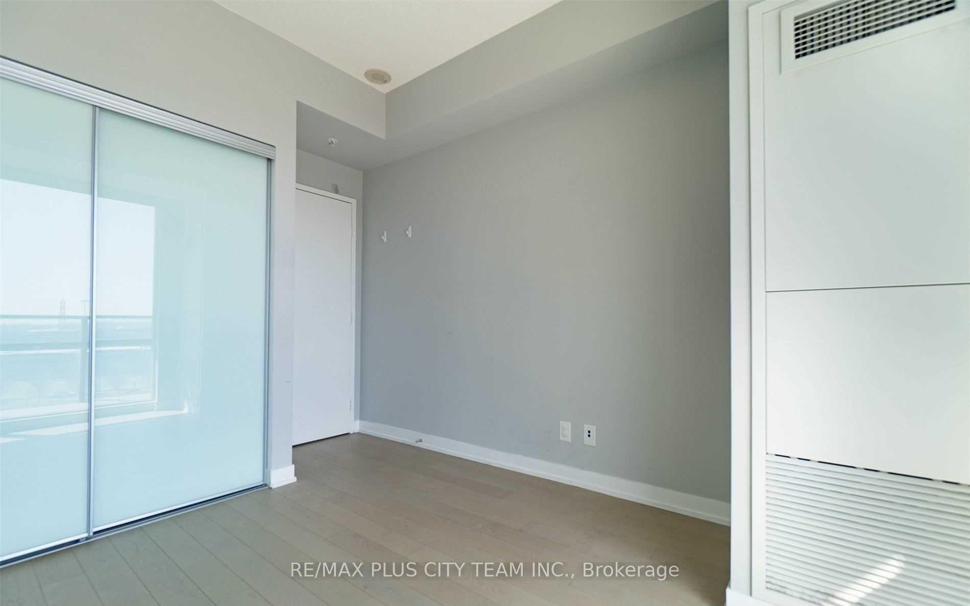 Photo 12 of Unit S609, 120 Bayview Avenue, Toronto, Waterfront Communities — HOMEH
