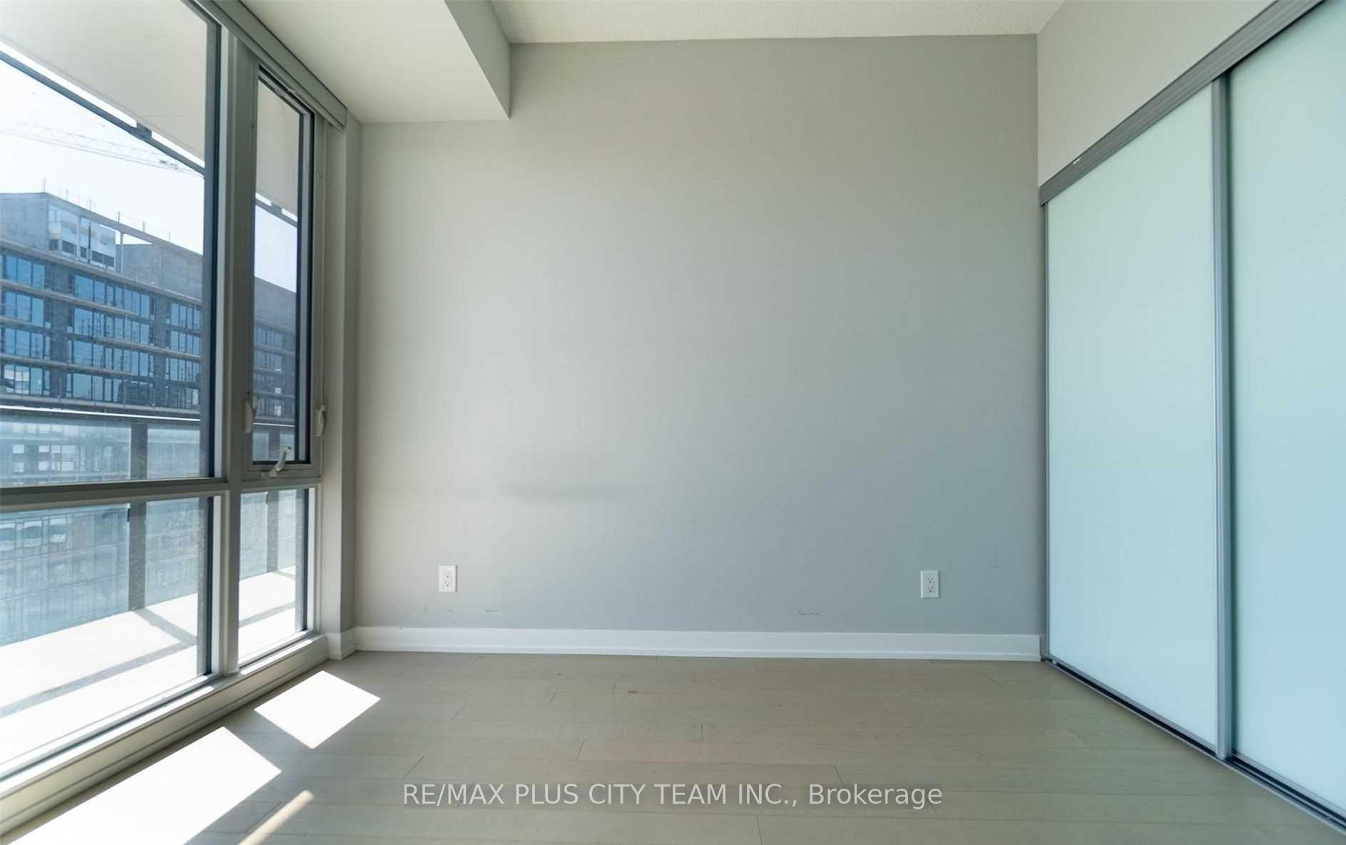 Photo 13 of Unit S609, 120 Bayview Avenue, Toronto, Waterfront Communities — HOMEH