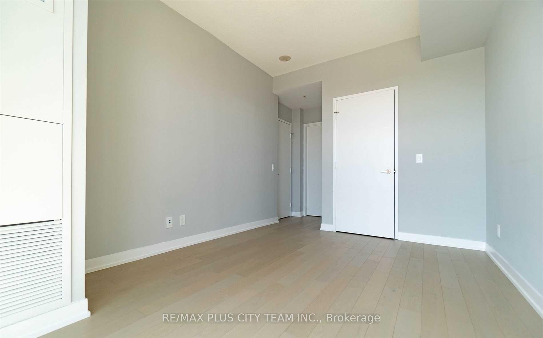 Photo 14 of Unit S609, 120 Bayview Avenue, Toronto, Waterfront Communities — HOMEH