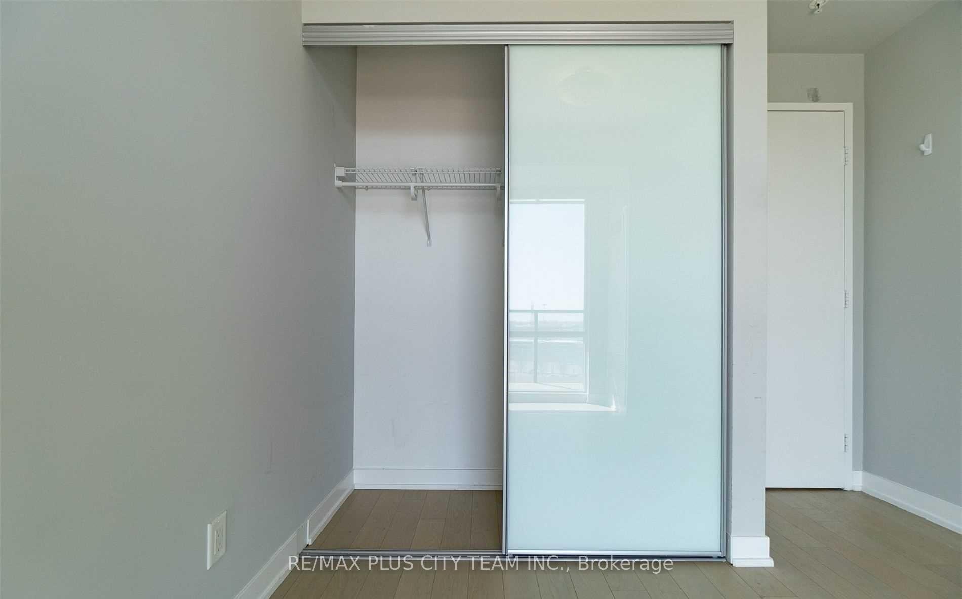 Photo 15 of Unit S609, 120 Bayview Avenue, Toronto, Waterfront Communities — HOMEH
