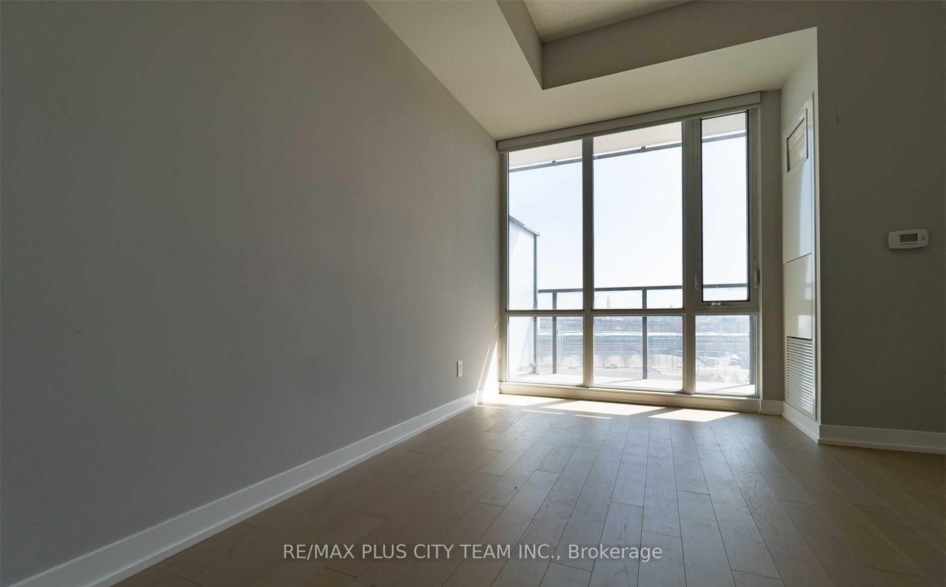 Photo 17 of Unit S609, 120 Bayview Avenue, Toronto, Waterfront Communities — HOMEH
