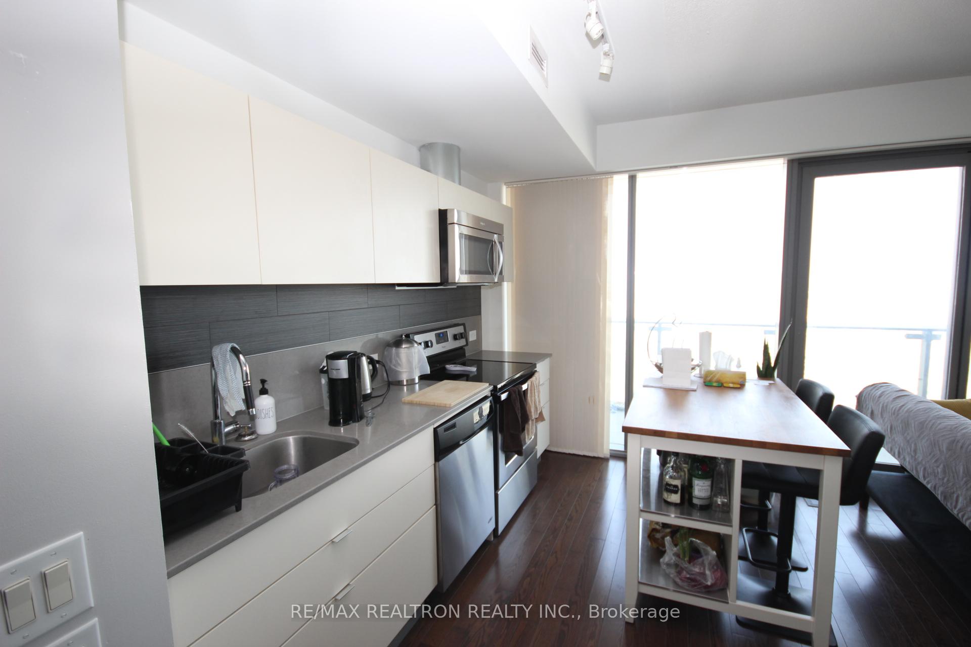 Photo 6 of Unit 1606, 390 Cherry Street, Toronto, Waterfront Communities — HOMEH