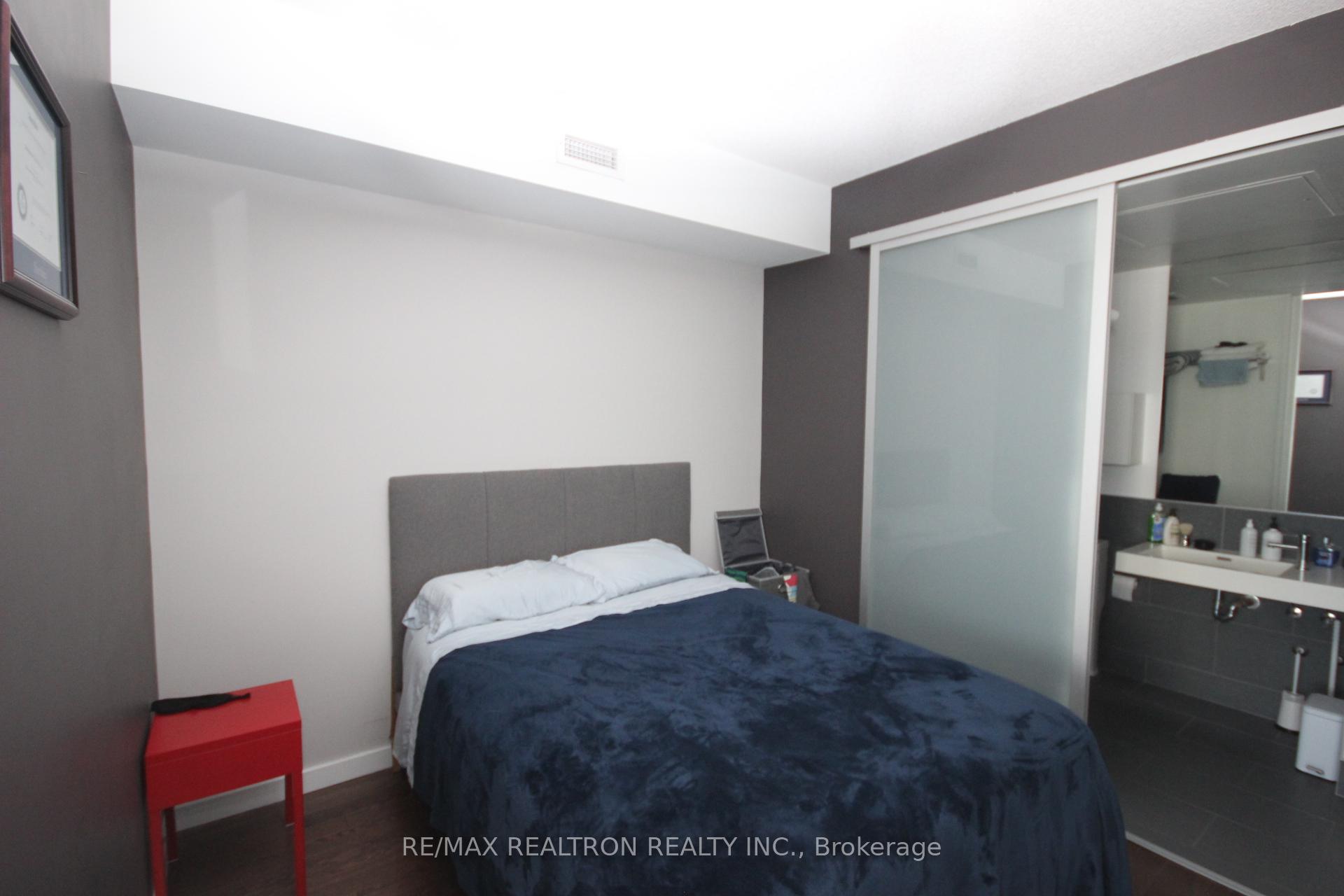 Photo 10 of Unit 1606, 390 Cherry Street, Toronto, Waterfront Communities — HOMEH