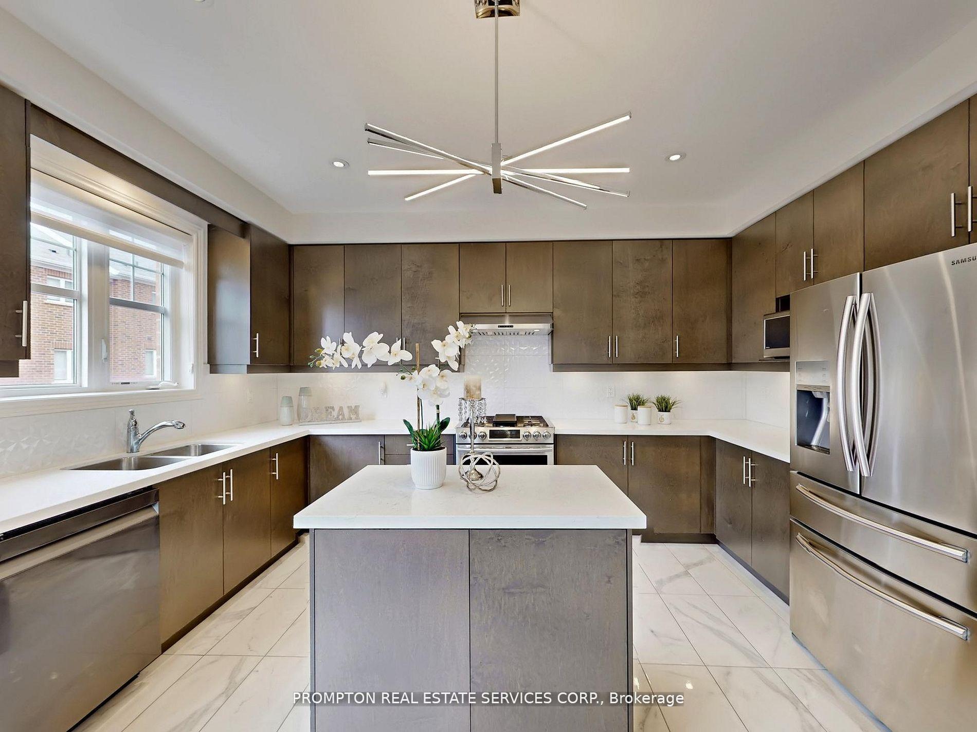 Photo 11 of 89 Roy Grove Way, Markham, Greensborough — HOMEH