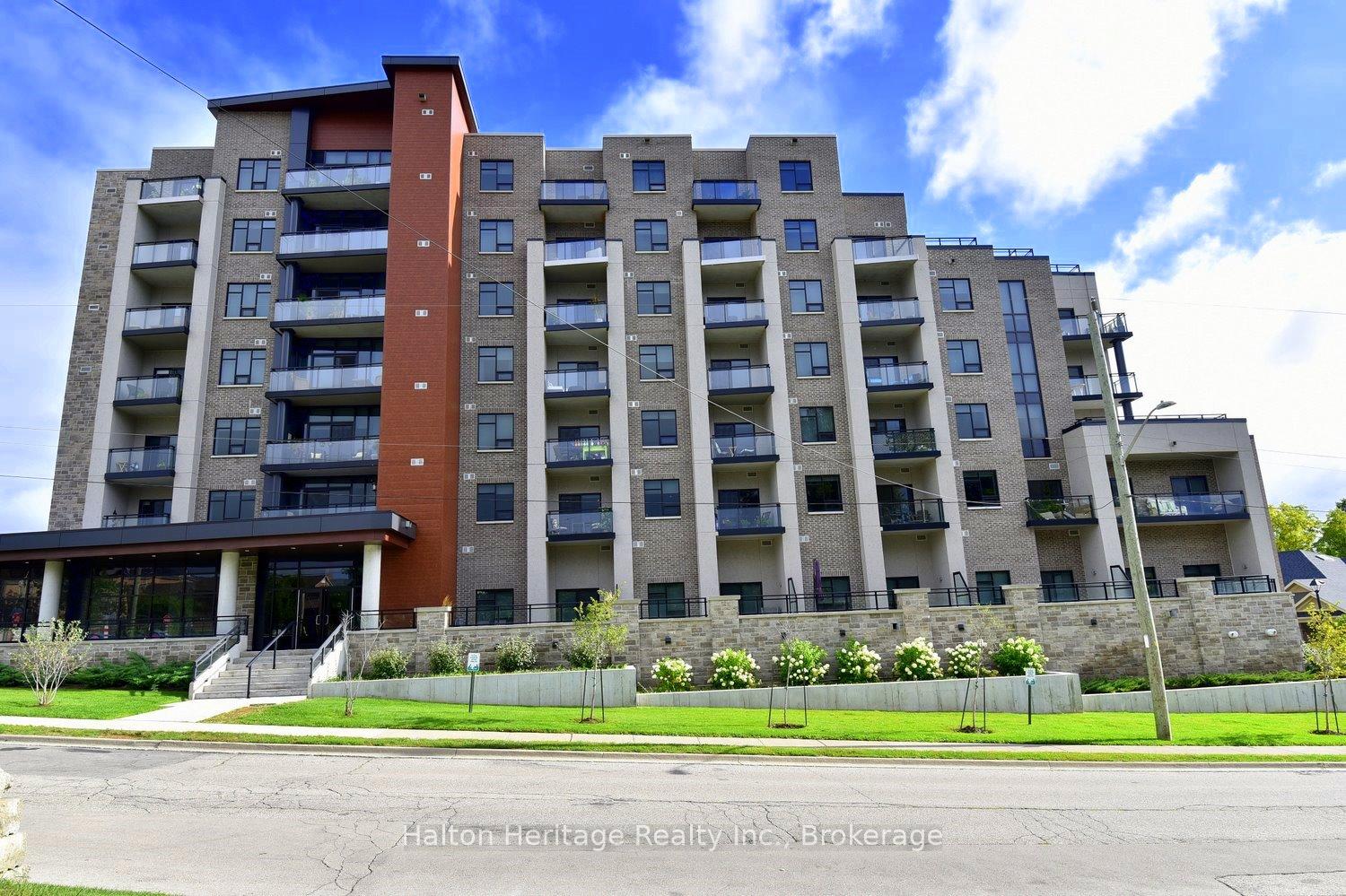 Photo 5 of Unit 106, 30 Hamilton Street S, Hamilton, Waterdown — HOMEH