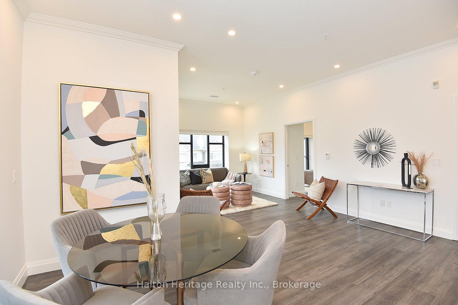 Photo 13 of Unit 106, 30 Hamilton Street S, Hamilton, Waterdown — HOMEH