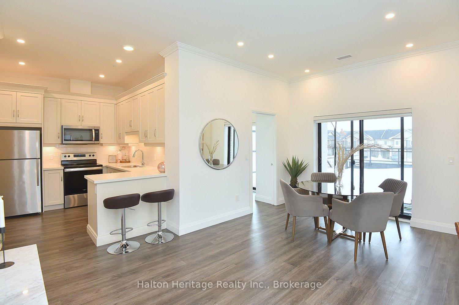 Photo 14 of Unit 106, 30 Hamilton Street S, Hamilton, Waterdown — HOMEH
