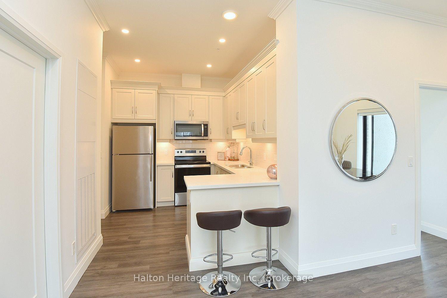 Photo 18 of Unit 106, 30 Hamilton Street S, Hamilton, Waterdown — HOMEH