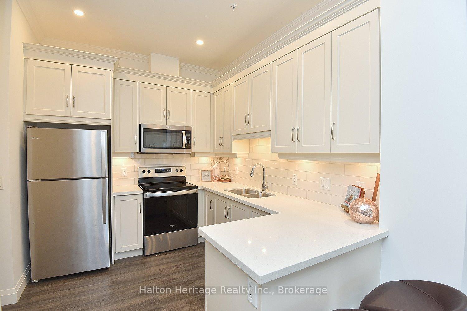 Photo 22 of Unit 106, 30 Hamilton Street S, Hamilton, Waterdown — HOMEH