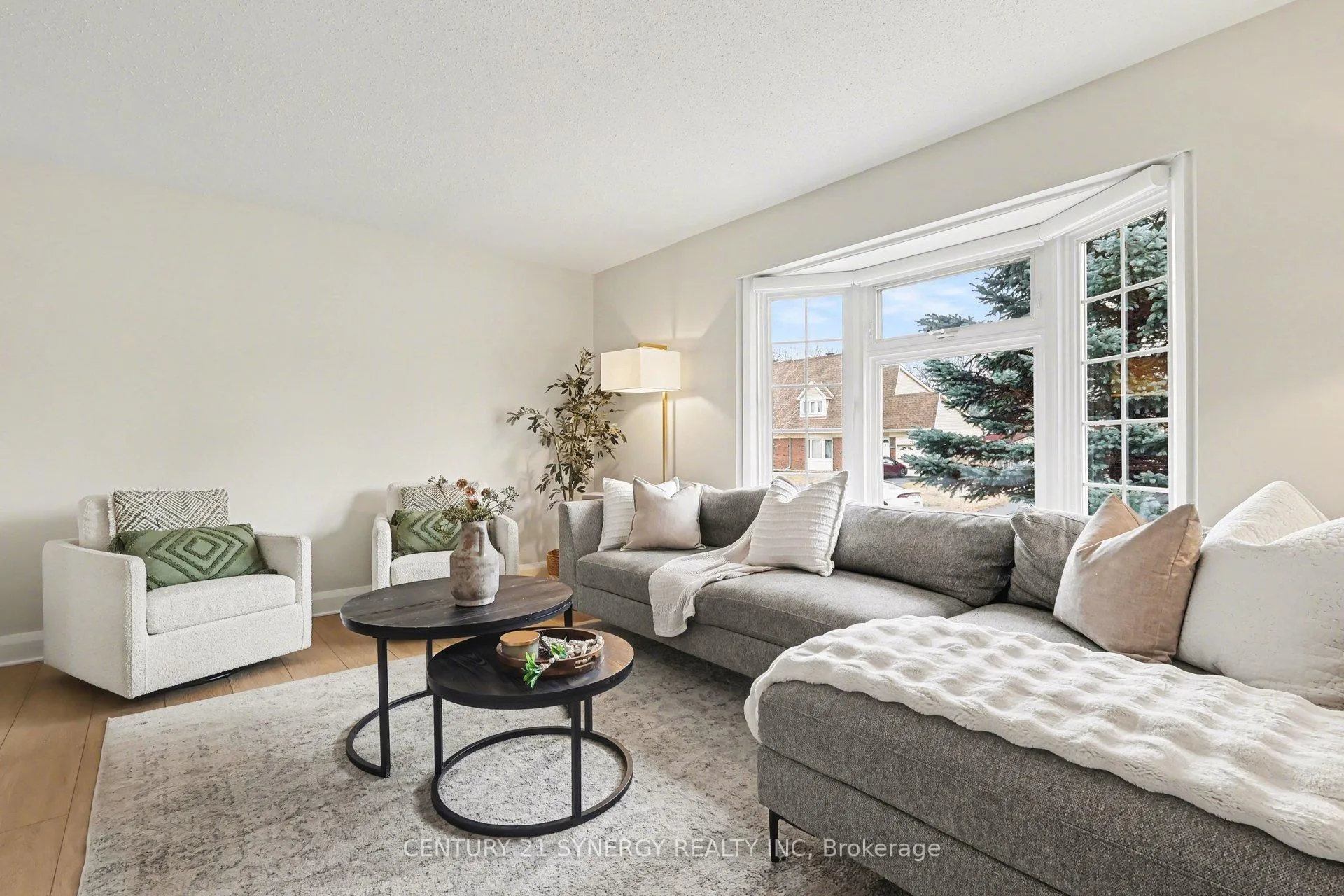Photo 5 of 771 Vinette Crescent, Ottawa, Chatelaine Village — HOMEH