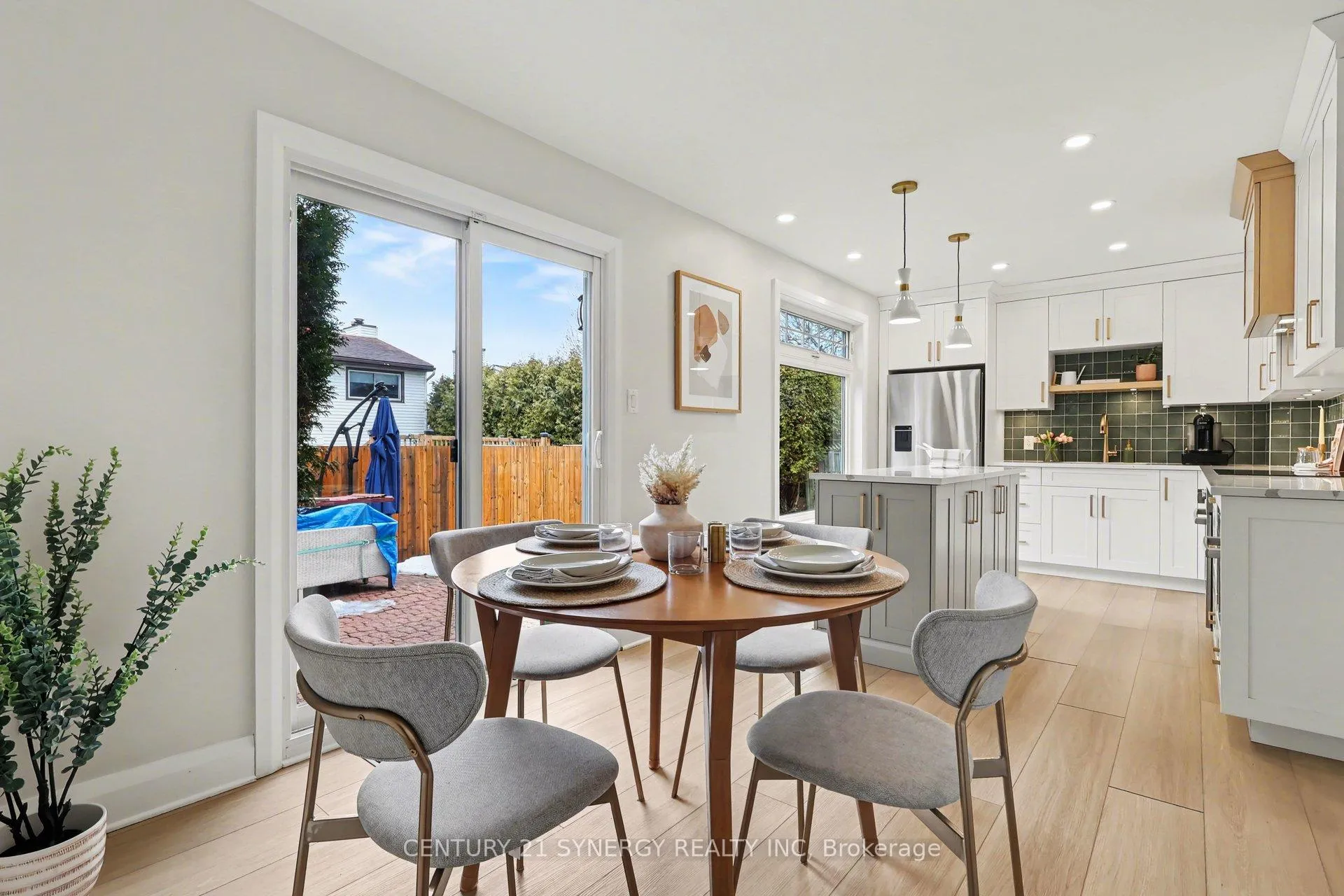 Photo 7 of 771 Vinette Crescent, Ottawa, Chatelaine Village — HOMEH