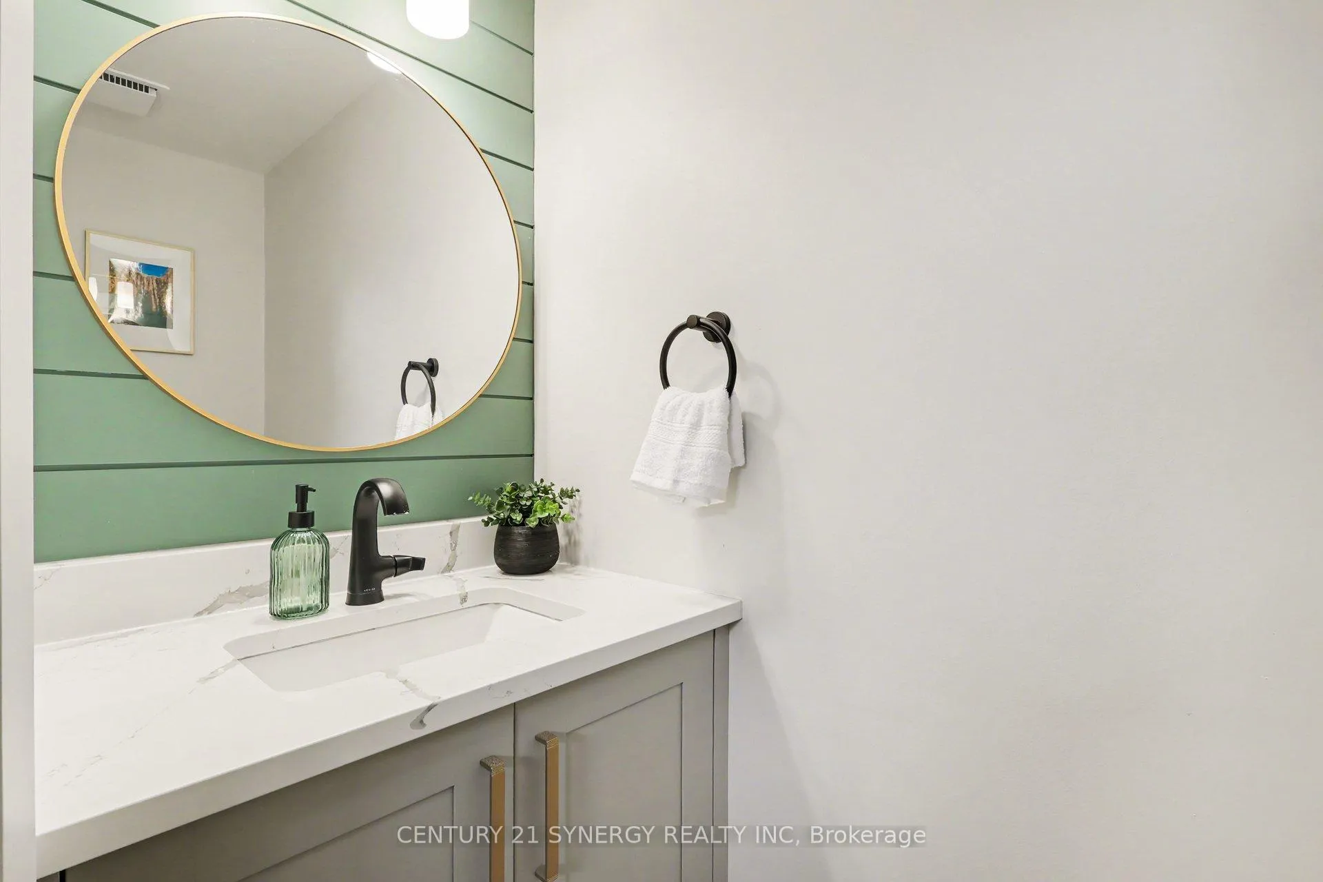 Photo 15 of 771 Vinette Crescent, Ottawa, Chatelaine Village — HOMEH