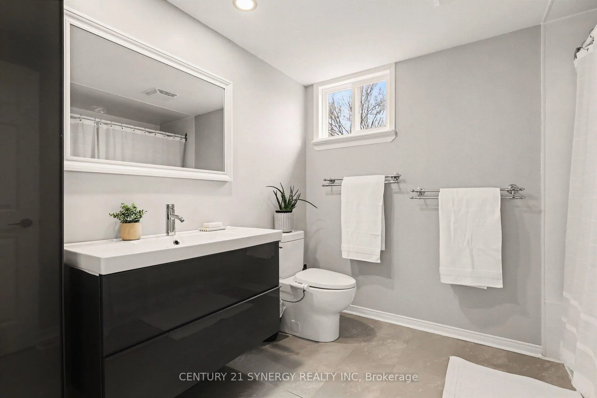 Photo 20 of 771 Vinette Crescent, Ottawa, Chatelaine Village — HOMEH
