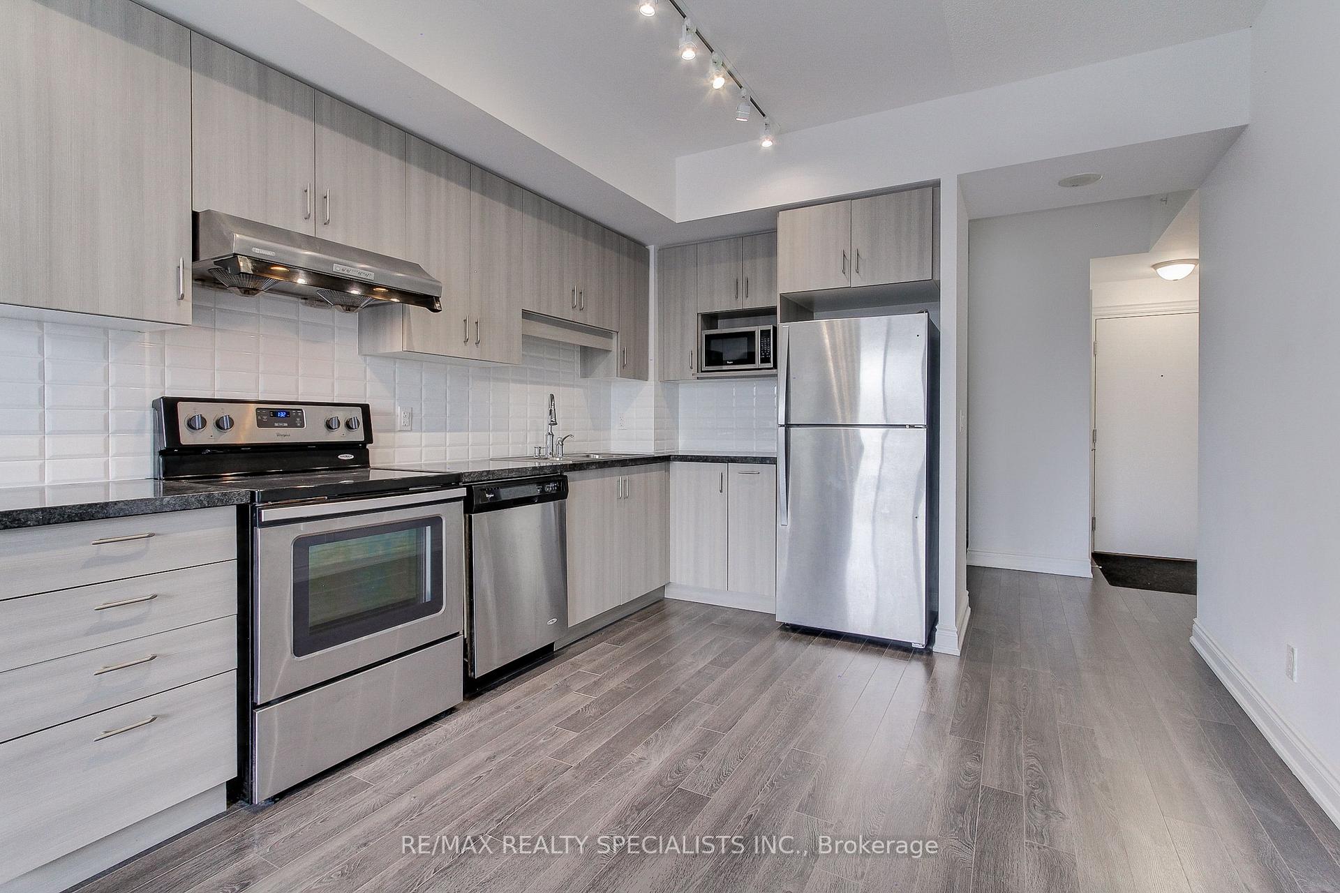 Photo 8 of Unit 1211, 38 Cedarland Drive, Markham, Unionville — HOMEH