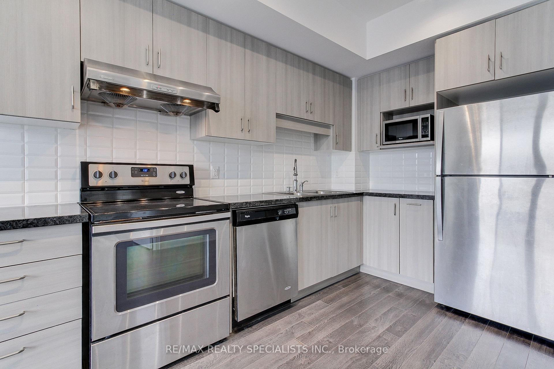 Photo 9 of Unit 1211, 38 Cedarland Drive, Markham, Unionville — HOMEH