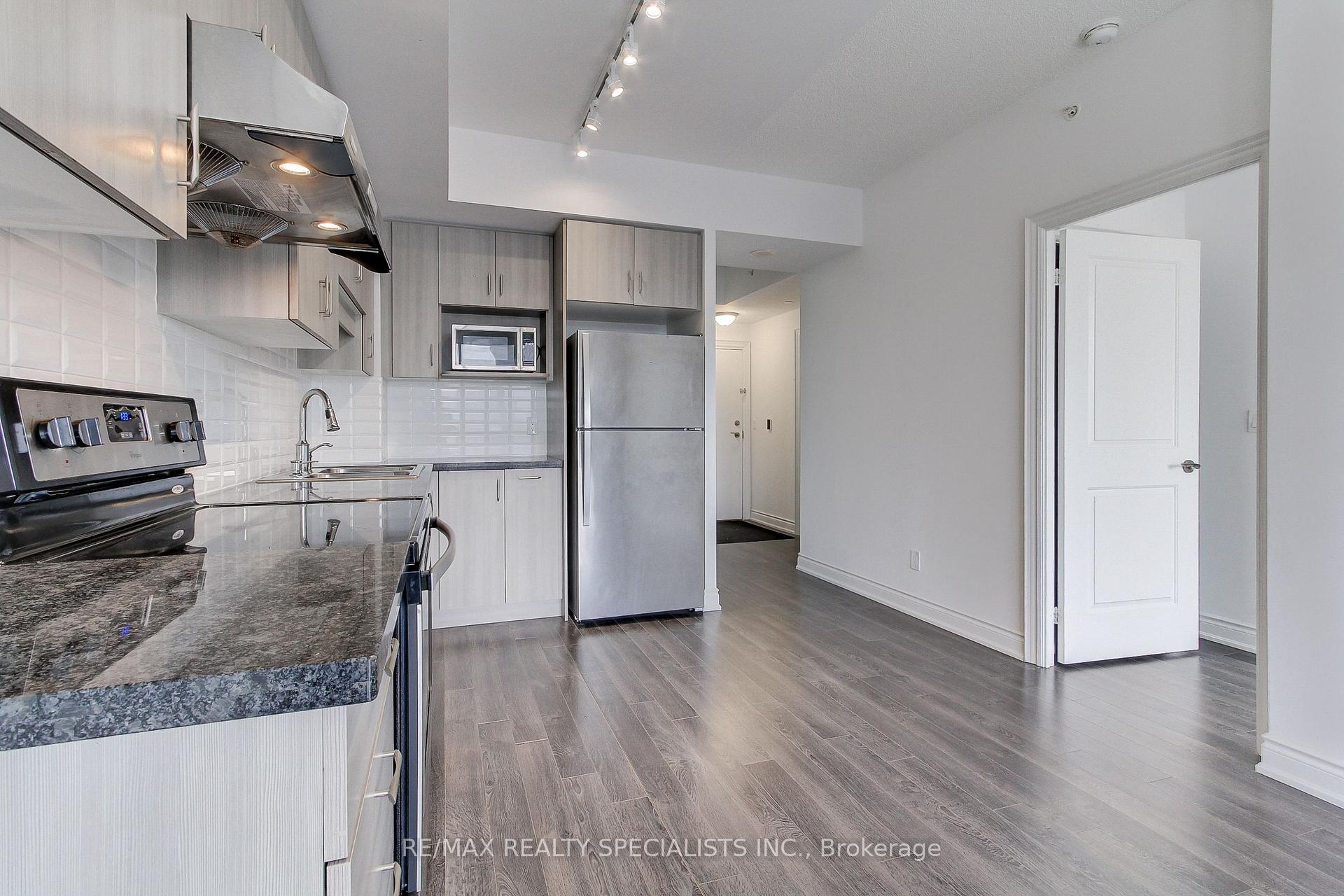 Photo 10 of Unit 1211, 38 Cedarland Drive, Markham, Unionville — HOMEH