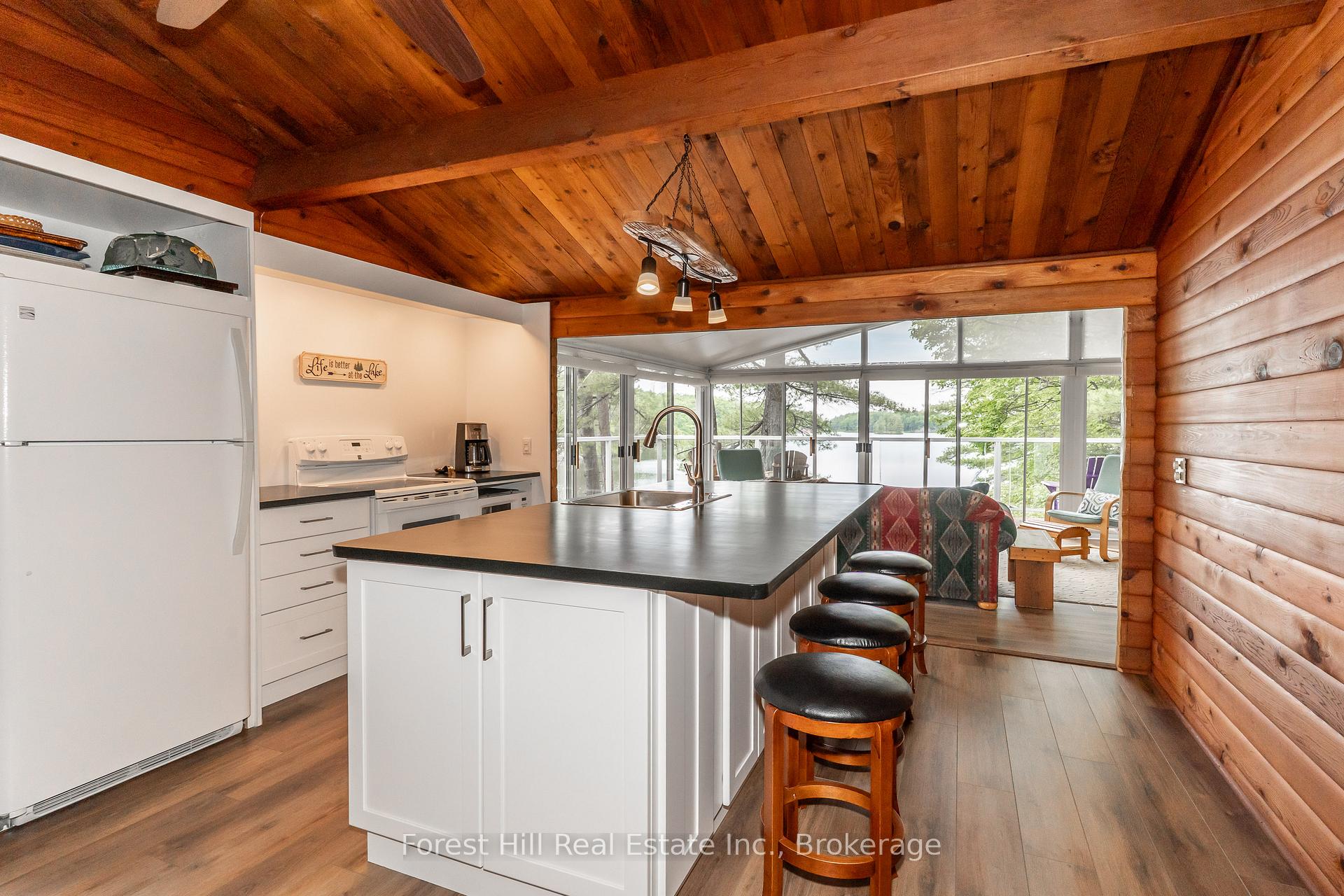 Photo 13 of 1200 Pine Lake W/A, Gravenhurst, Wood (Gravenhurst) — HOMEH