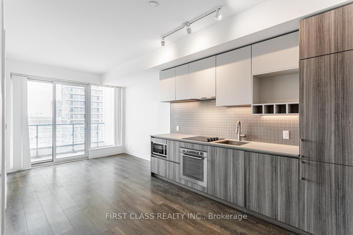 Photo 7 of Unit 1705, 898 Portage Parkway, Vaughan, Vaughan Corporate Centre — HOMEH