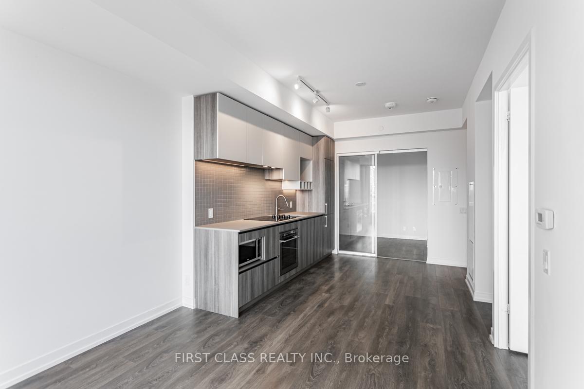 Photo 9 of Unit 1705, 898 Portage Parkway, Vaughan, Vaughan Corporate Centre — HOMEH