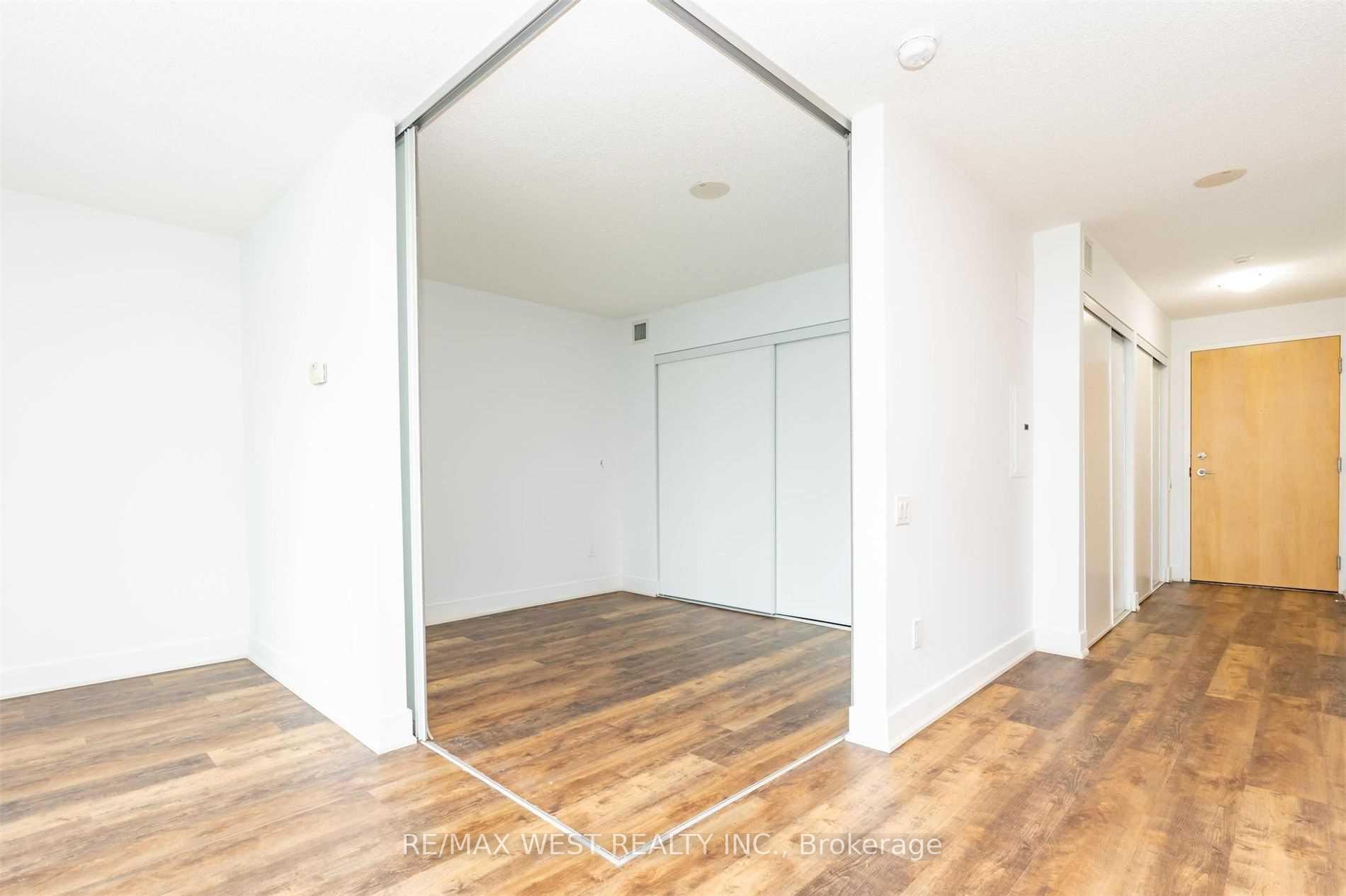 Photo 19 of Unit 1402, 1048 Broadview Avenue, Toronto, Broadview North — HOMEH