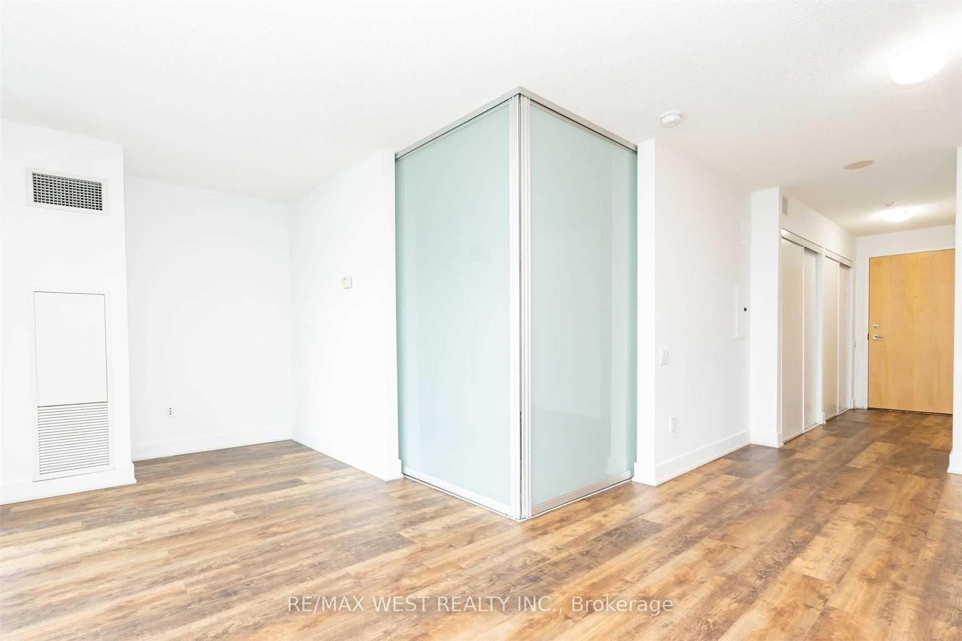 Photo 20 of Unit 1402, 1048 Broadview Avenue, Toronto, Broadview North — HOMEH