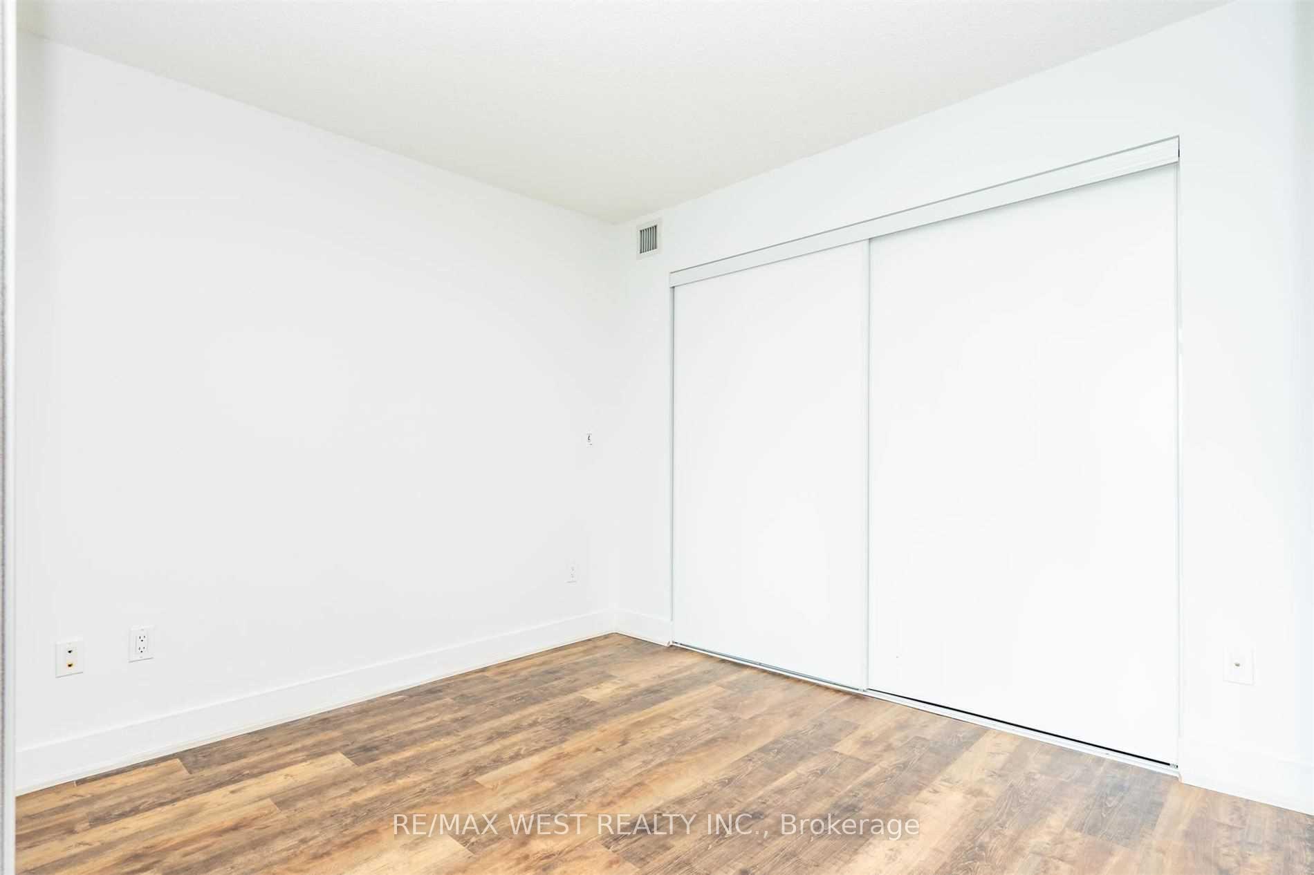 Photo 22 of Unit 1402, 1048 Broadview Avenue, Toronto, Broadview North — HOMEH
