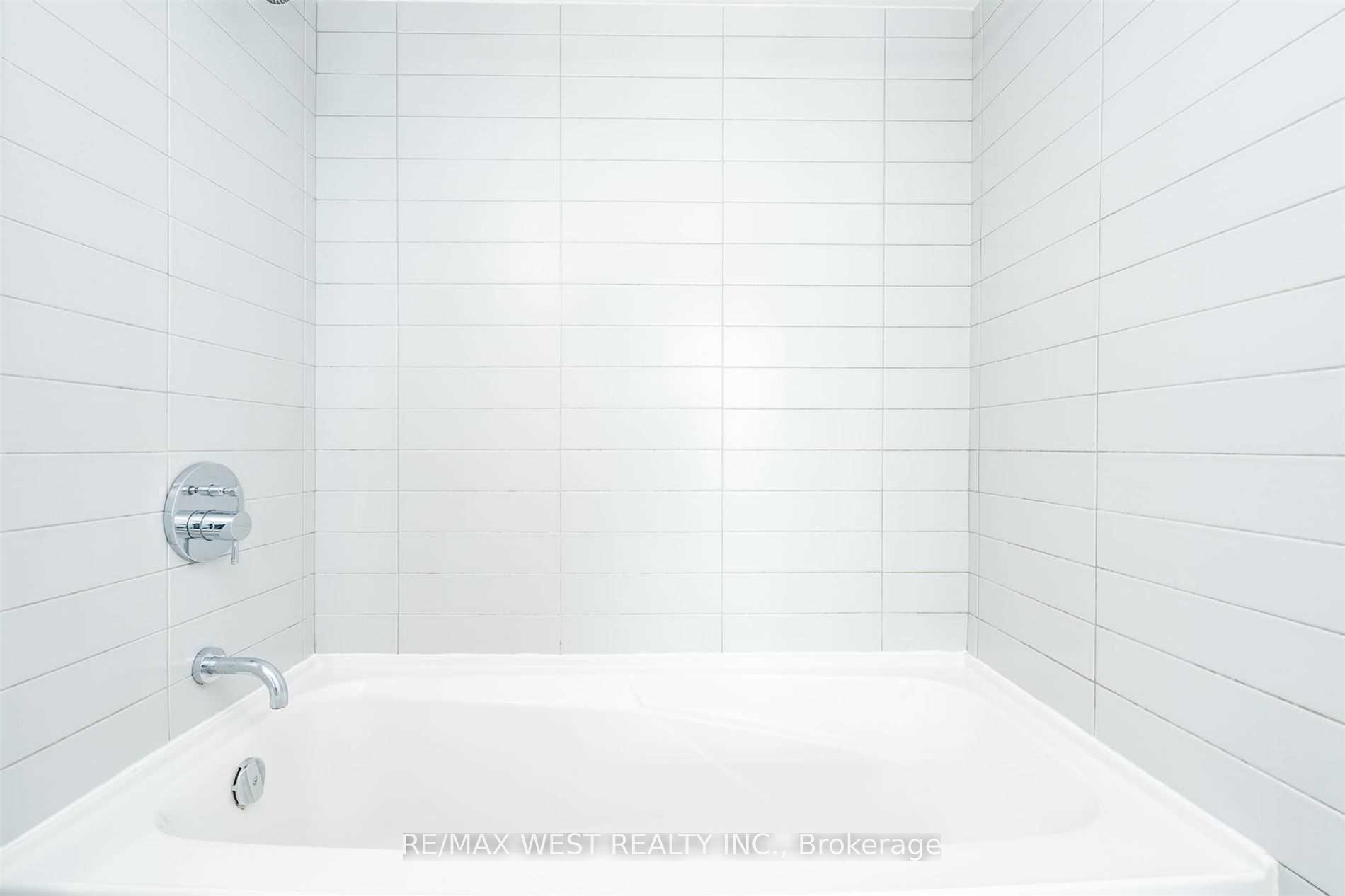 Photo 29 of Unit 1402, 1048 Broadview Avenue, Toronto, Broadview North — HOMEH
