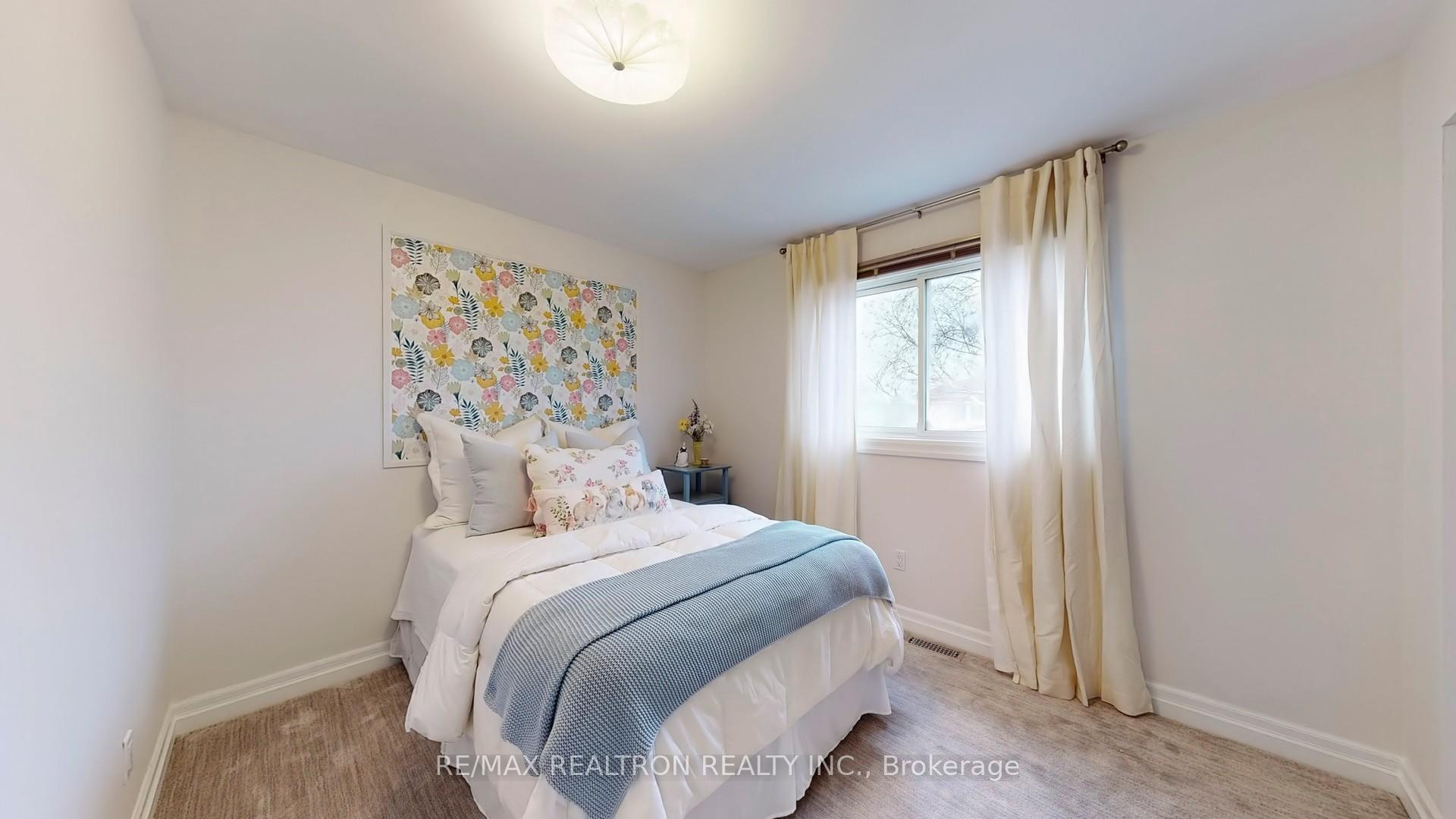 Photo 23 of 58 Plowman Drive, Ajax, Central — HOMEH