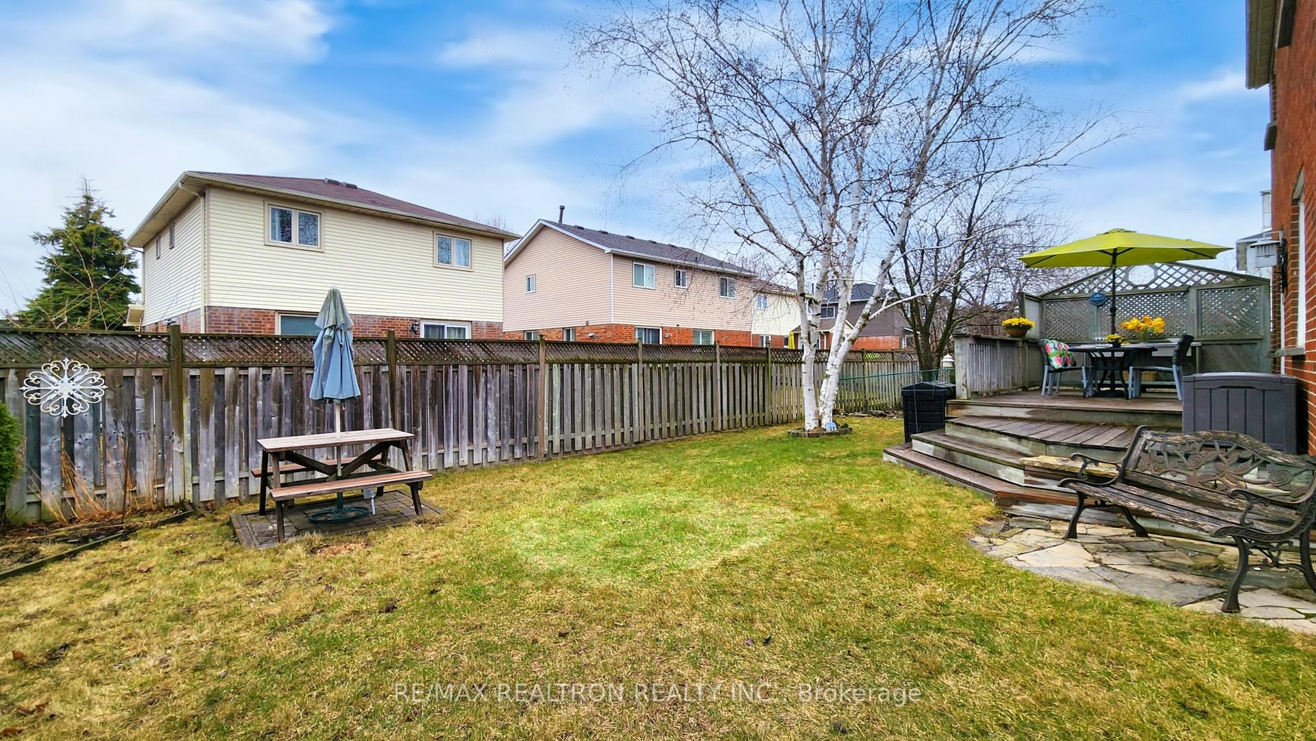 Photo 32 of 58 Plowman Drive, Ajax, Central — HOMEH