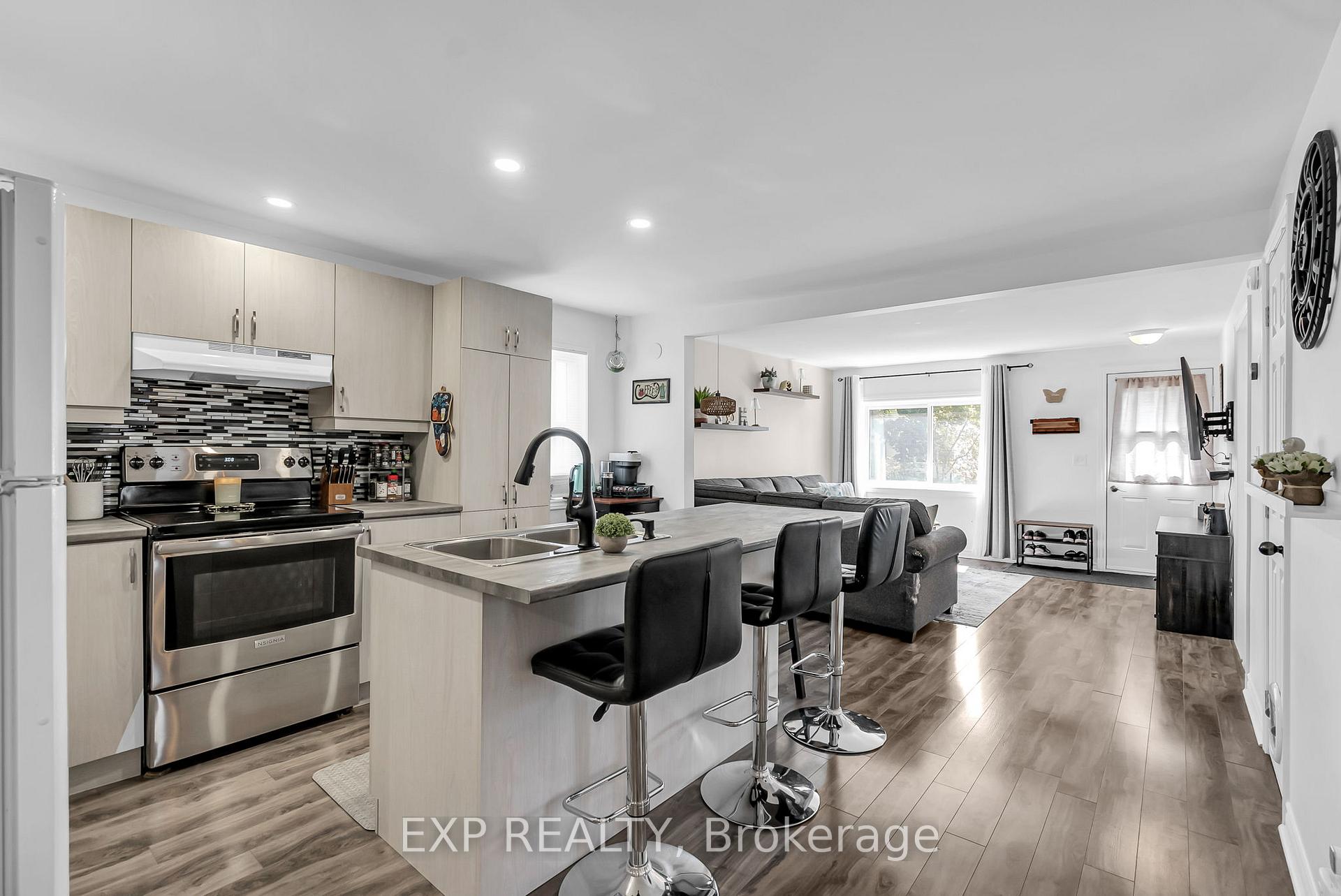 Photo 7 of 1205 Bedford Street, Cornwall — HOMEH