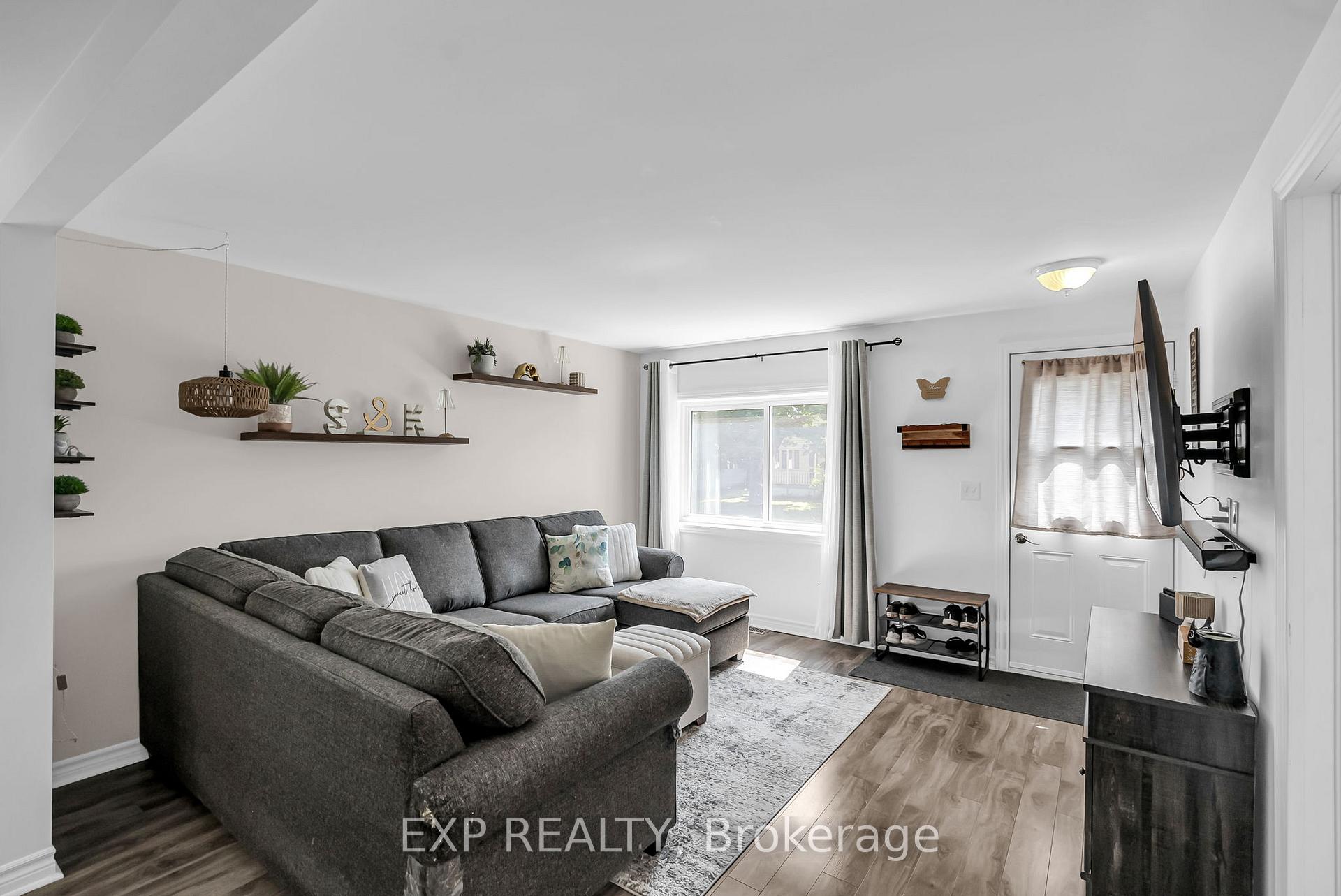 Photo 9 of 1205 Bedford Street, Cornwall — HOMEH