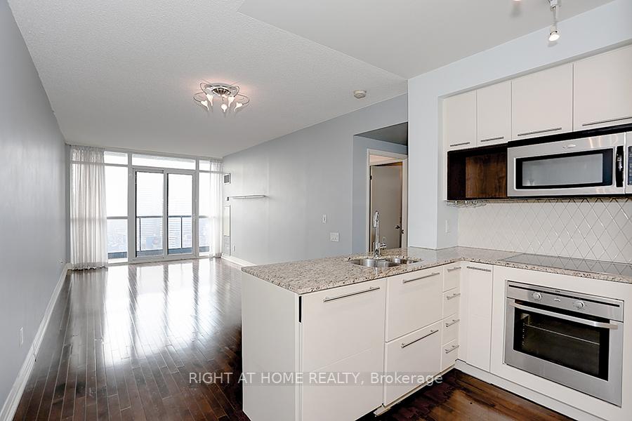 Photo 4 of Unit 3509, 21 Carlton Street, Toronto, Church-Yonge Corridor — HOMEH